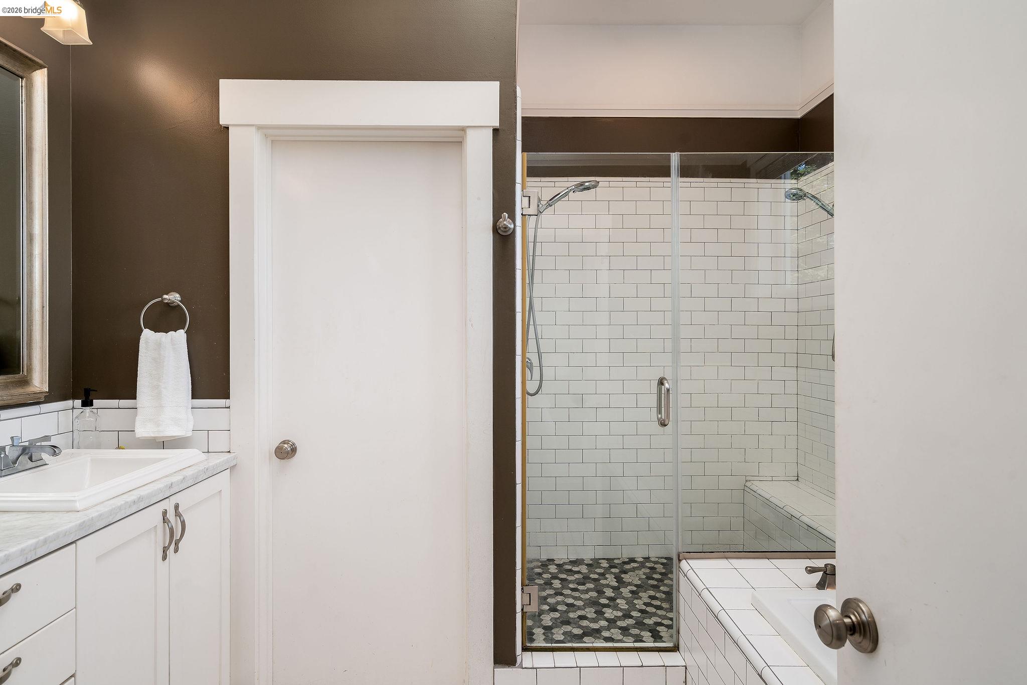 Detail Gallery Image 29 of 50 For 1526 32nd St, Oakland,  CA 94608 - 3 Beds | 2/1 Baths