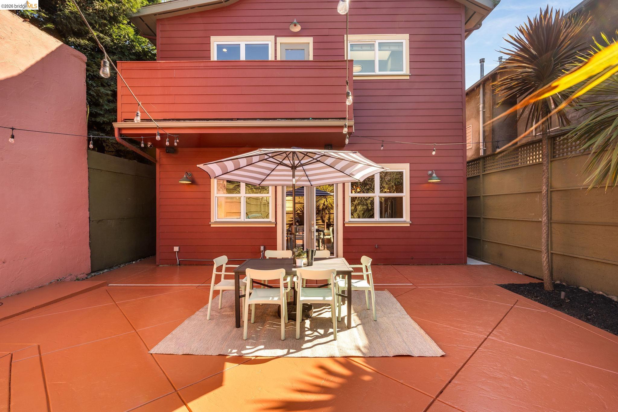 Detail Gallery Image 37 of 50 For 1526 32nd St, Oakland,  CA 94608 - 3 Beds | 2/1 Baths