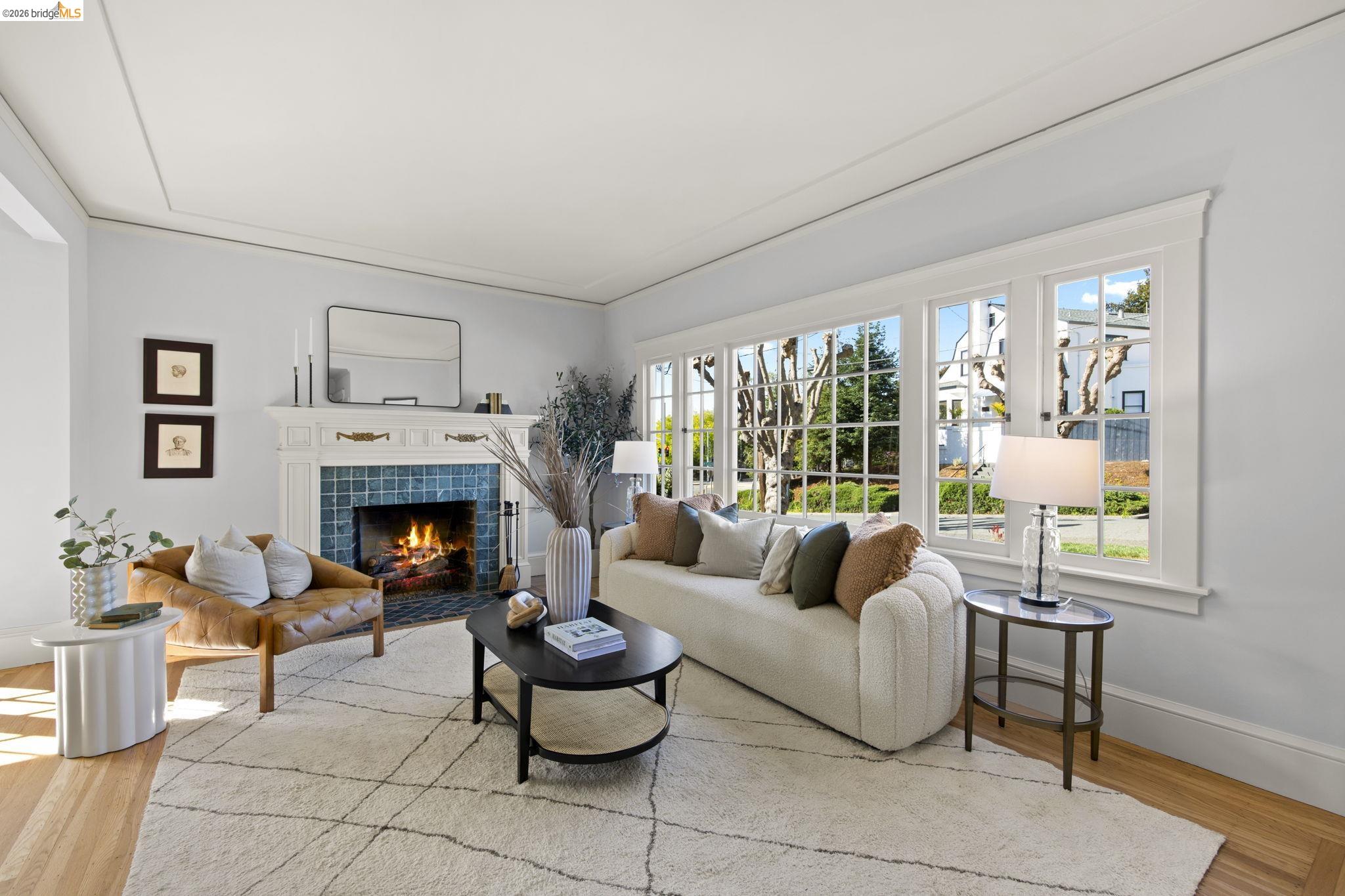 Detail Gallery Image 3 of 51 For 958 Alma Place, Oakland,  CA 94610 - 4 Beds | 2 Baths