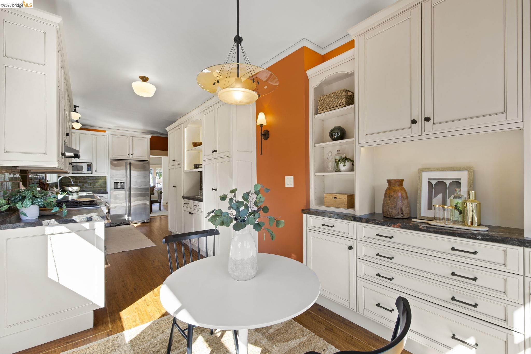 Detail Gallery Image 22 of 51 For 958 Alma Place, Oakland,  CA 94610 - 4 Beds | 2 Baths