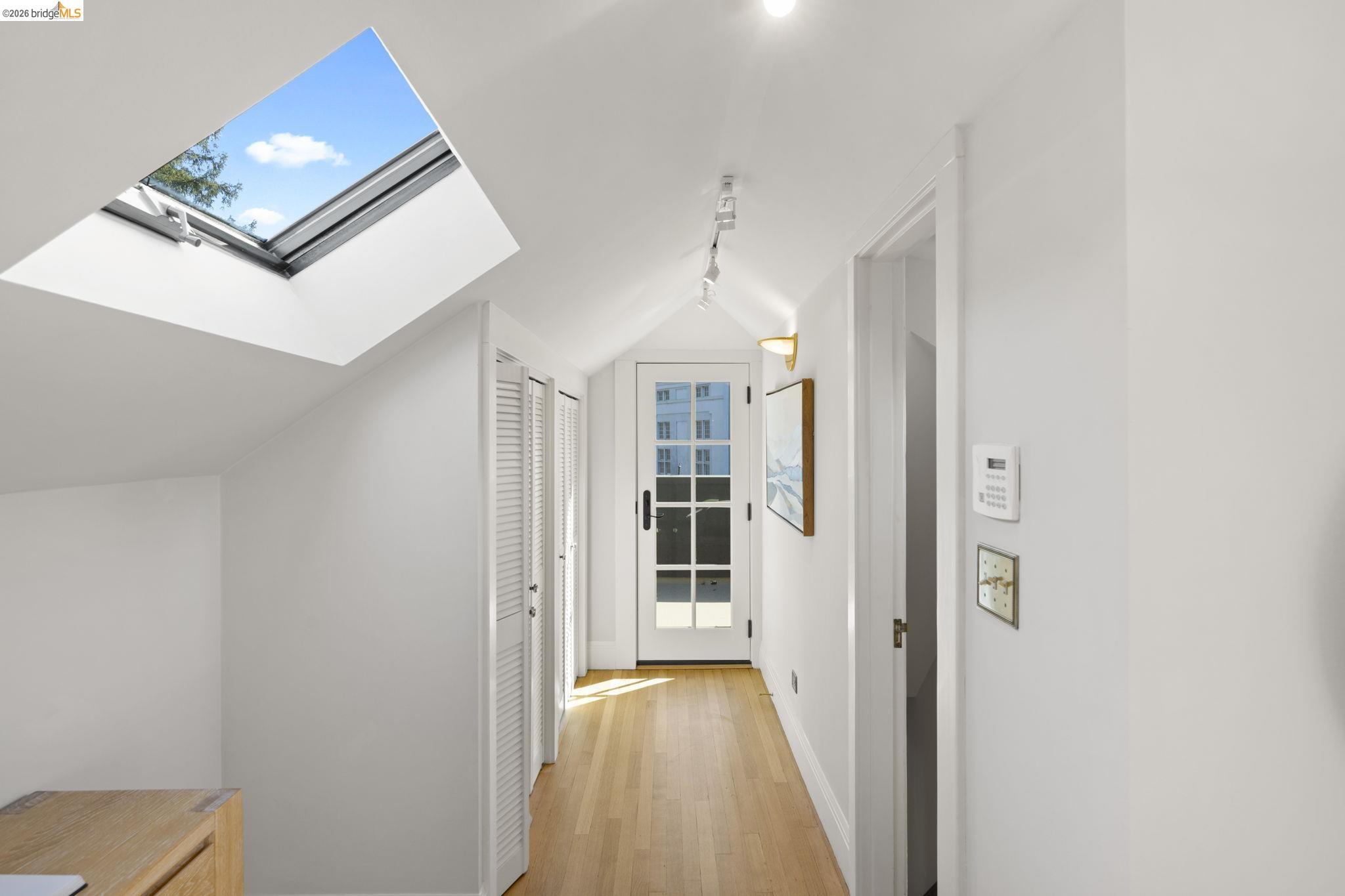 Detail Gallery Image 30 of 51 For 958 Alma Place, Oakland,  CA 94610 - 4 Beds | 2 Baths