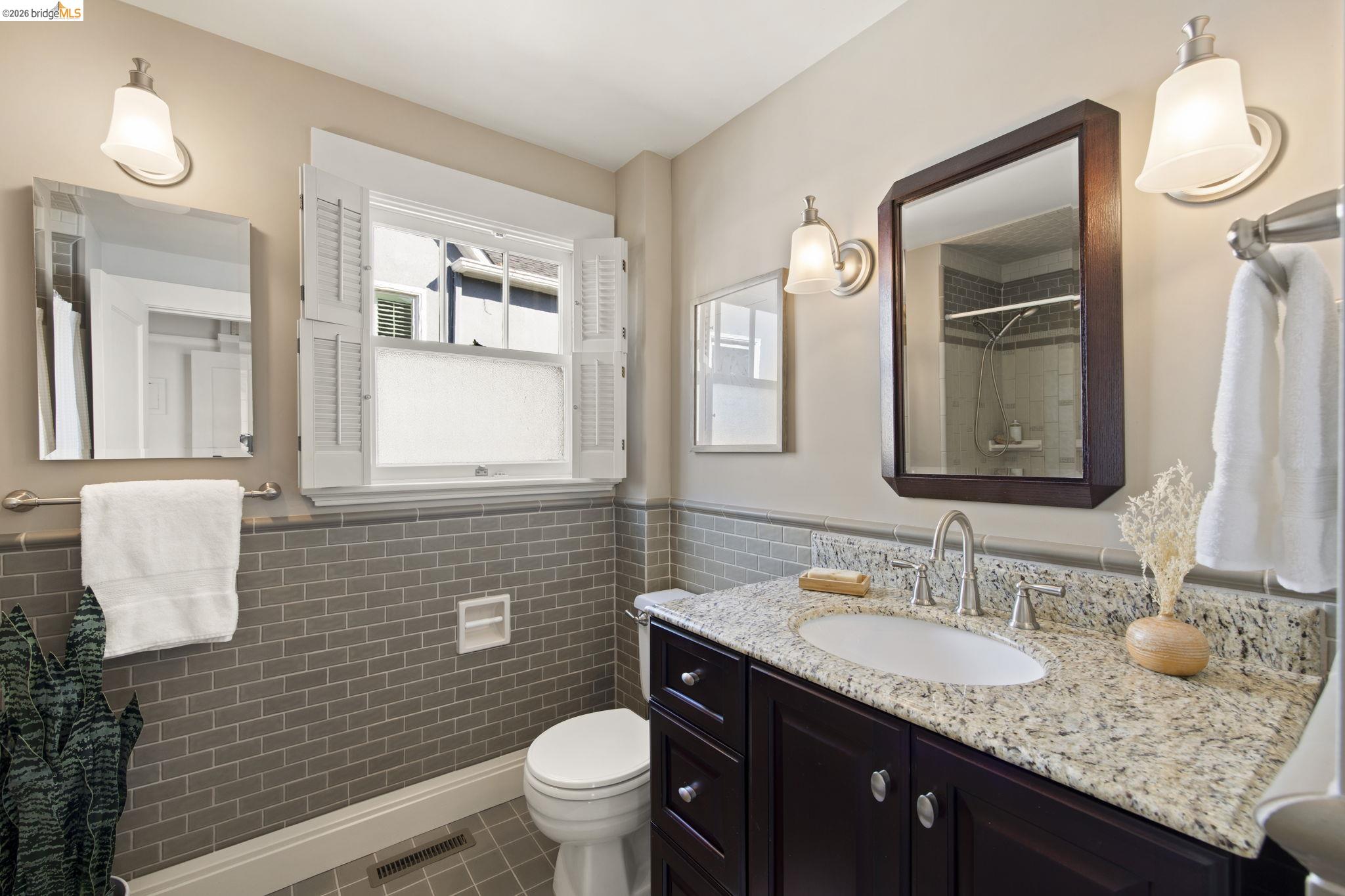 Detail Gallery Image 35 of 51 For 958 Alma Place, Oakland,  CA 94610 - 4 Beds | 2 Baths