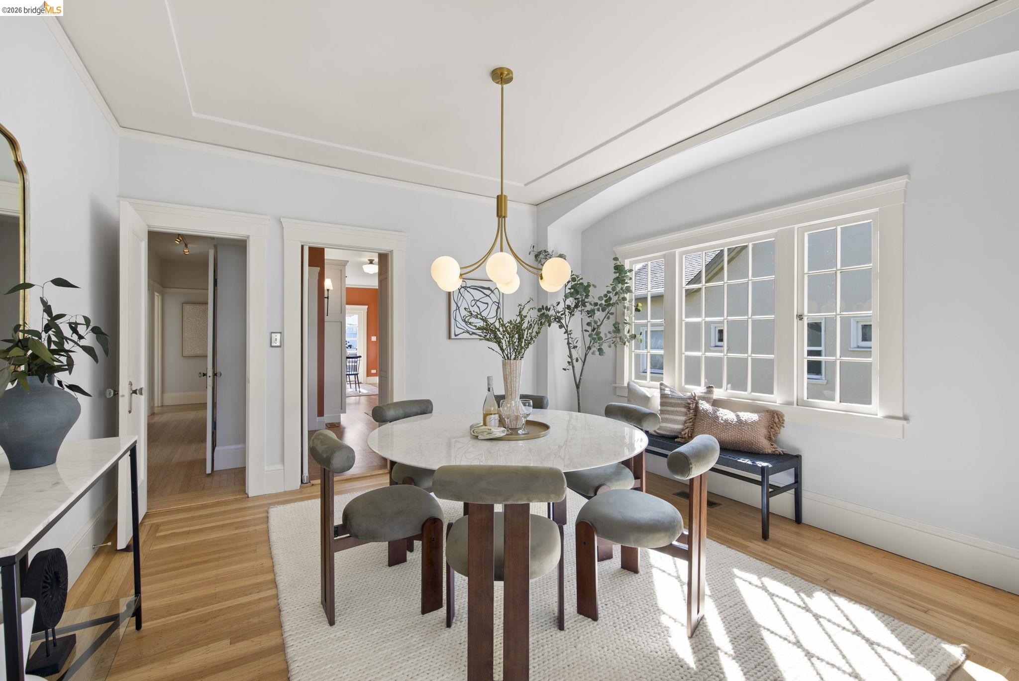 Detail Gallery Image 10 of 51 For 958 Alma Place, Oakland,  CA 94610 - 4 Beds | 2 Baths