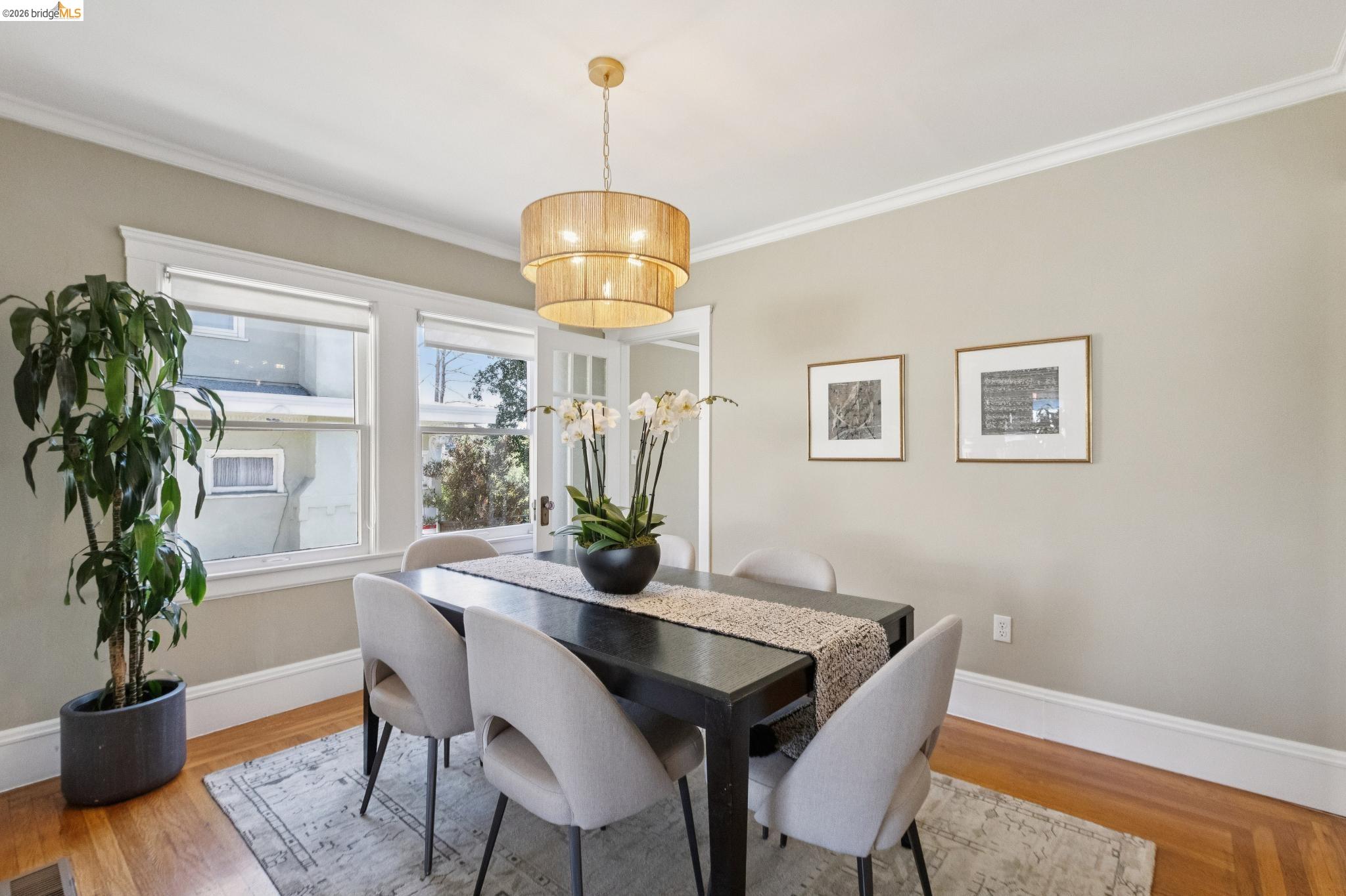 Detail Gallery Image 14 of 46 For 715 Hillgirt Cir, Oakland,  CA 94610 - 2 Beds | 1 Baths