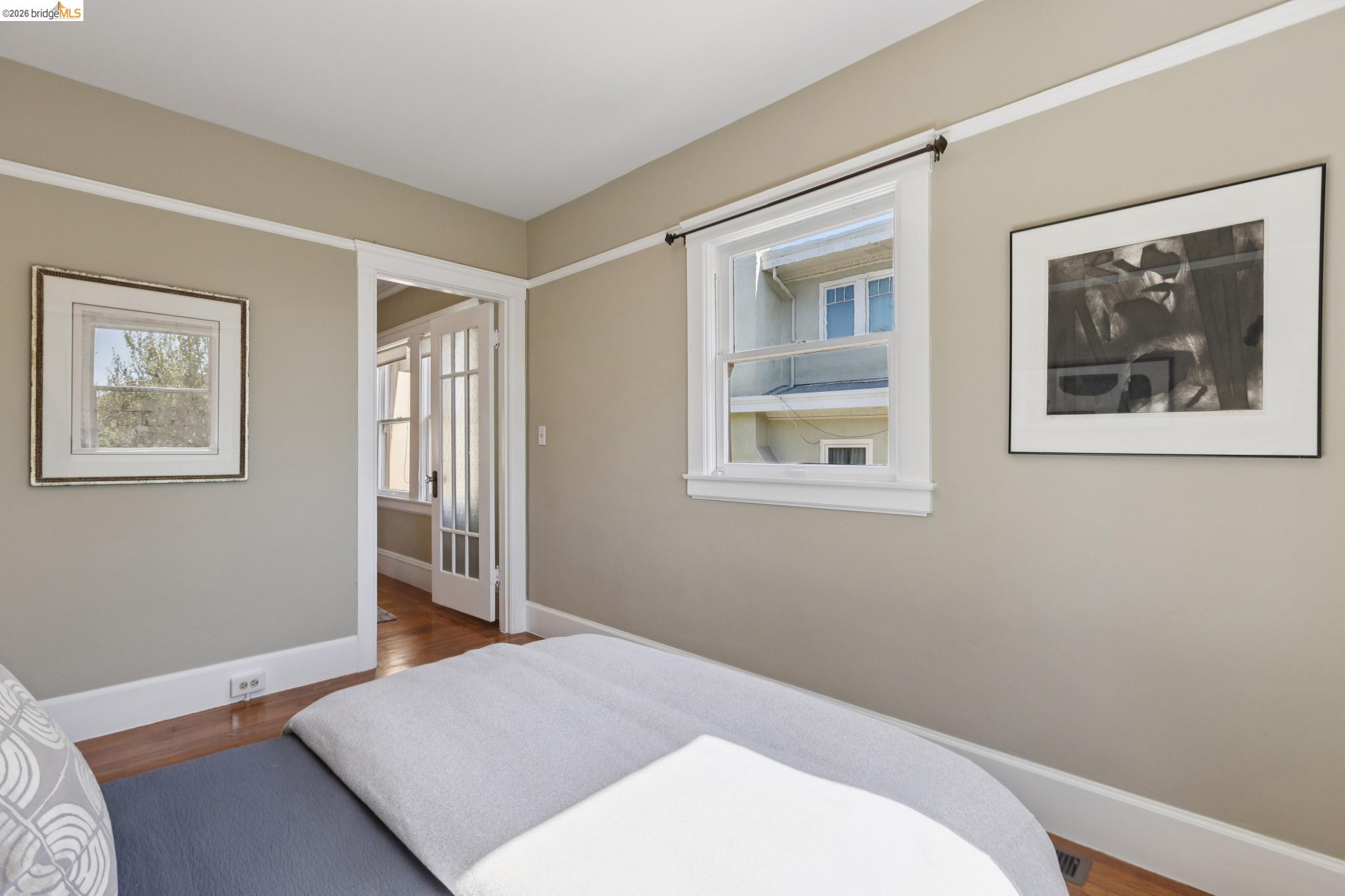 Detail Gallery Image 19 of 46 For 715 Hillgirt Cir, Oakland,  CA 94610 - 2 Beds | 1 Baths