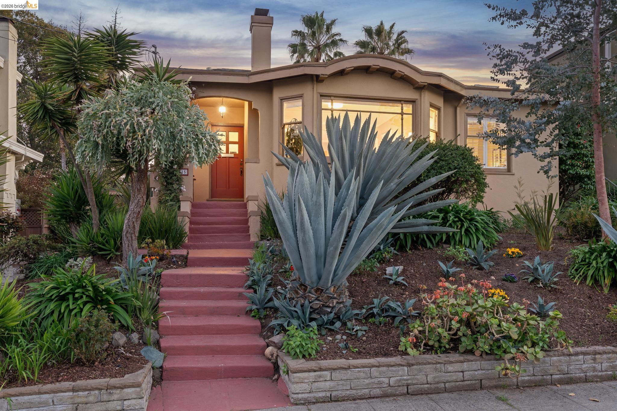 Detail Gallery Image 40 of 46 For 715 Hillgirt Cir, Oakland,  CA 94610 - 2 Beds | 1 Baths