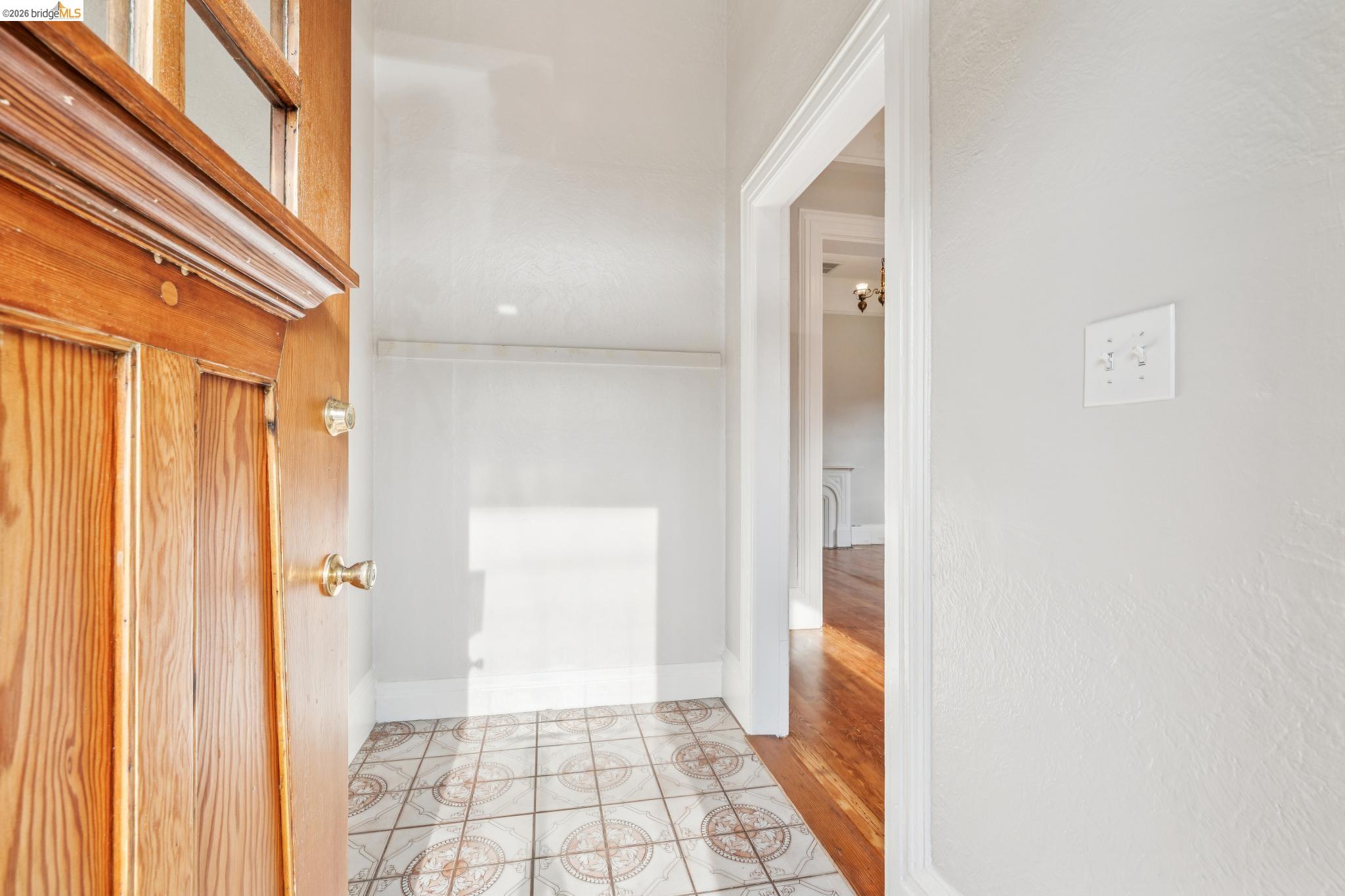 Detail Gallery Image 2 of 55 For 836 20th Street, Oakland,  CA 94607 - – Beds | – Baths