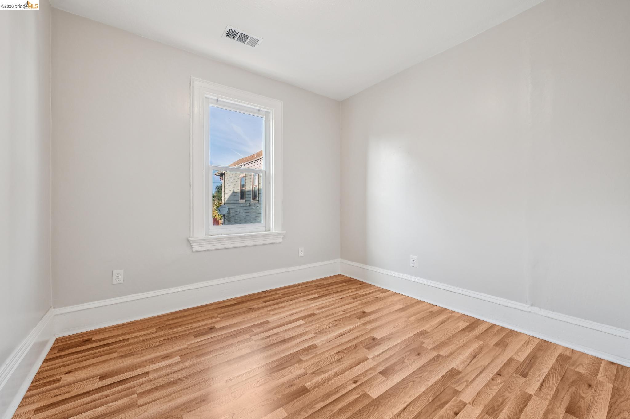 Detail Gallery Image 15 of 55 For 836 20th Street, Oakland,  CA 94607 - – Beds | – Baths