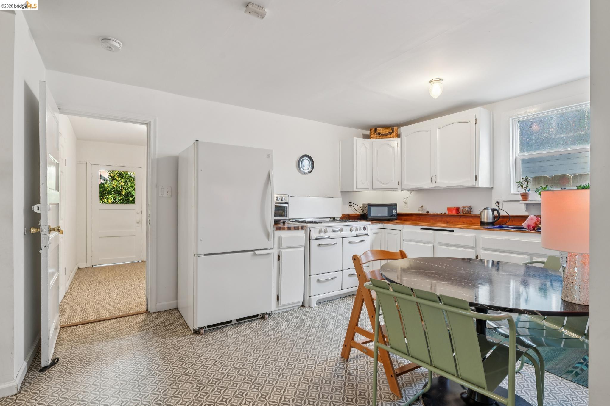 Detail Gallery Image 27 of 55 For 836 20th Street, Oakland,  CA 94607 - – Beds | – Baths