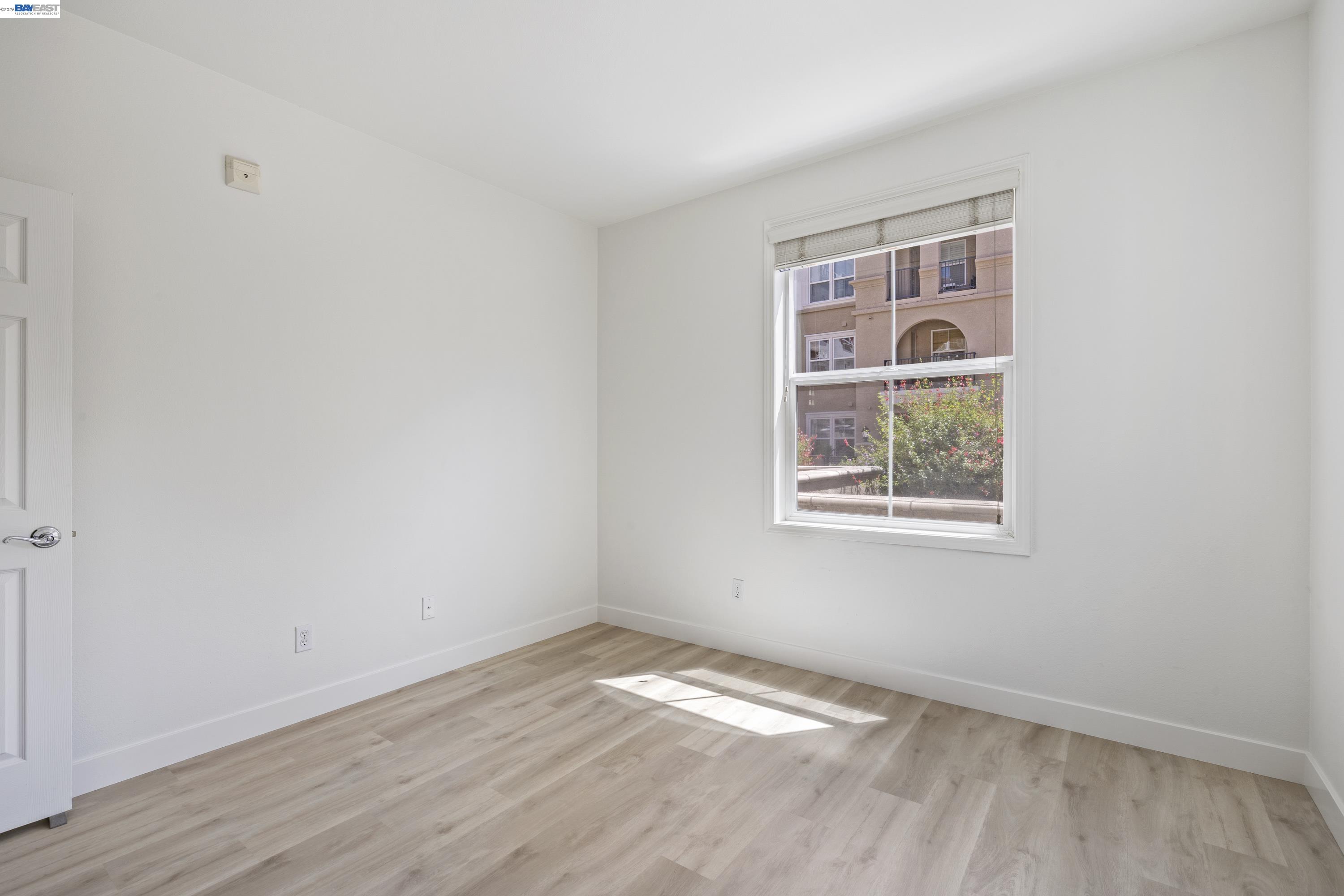 Detail Gallery Image 19 of 44 For 3290 Maguire Way #101,  Dublin,  CA 94568 - 3 Beds | 2 Baths