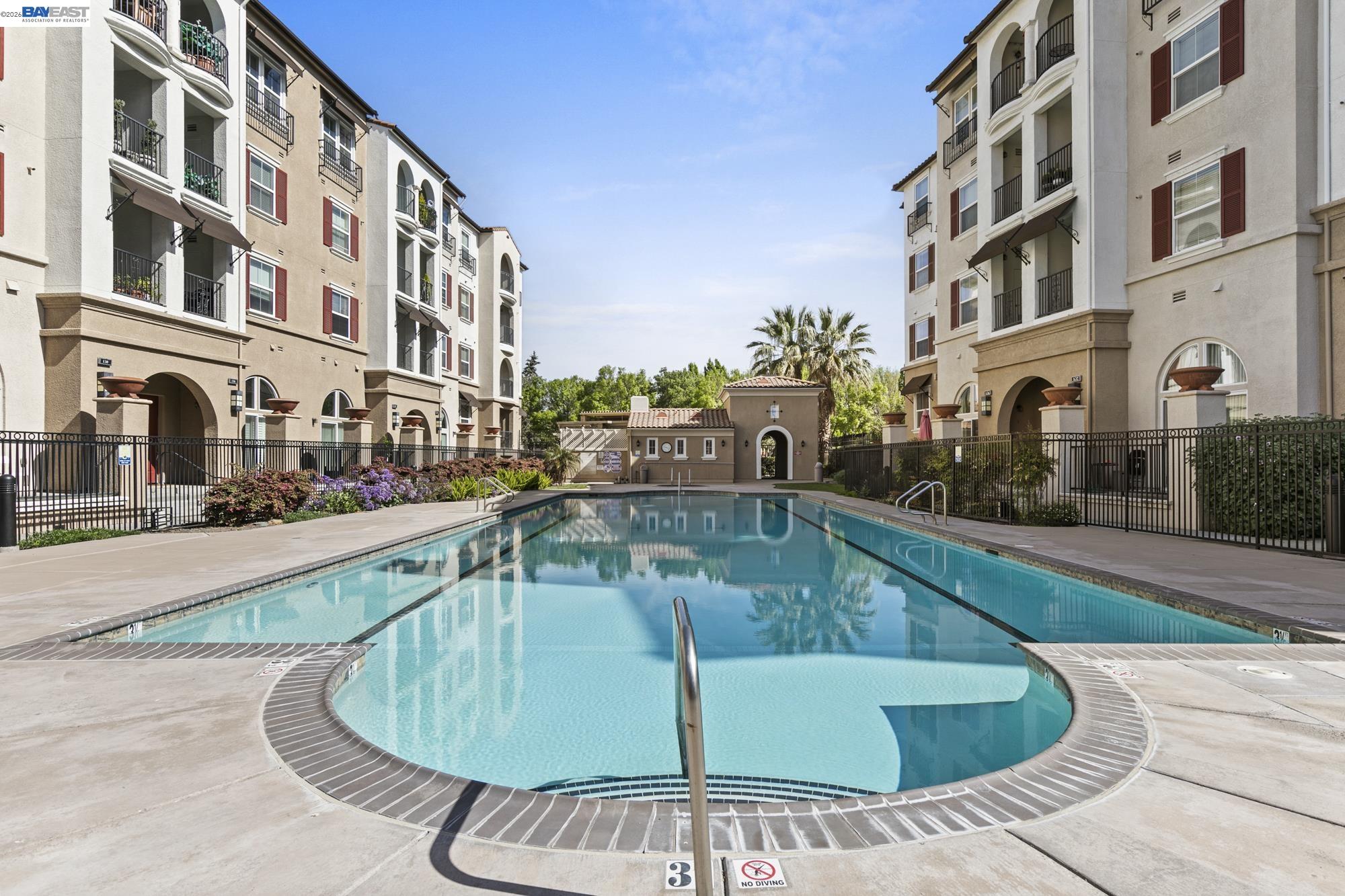 Detail Gallery Image 35 of 44 For 3290 Maguire Way #101,  Dublin,  CA 94568 - 3 Beds | 2 Baths