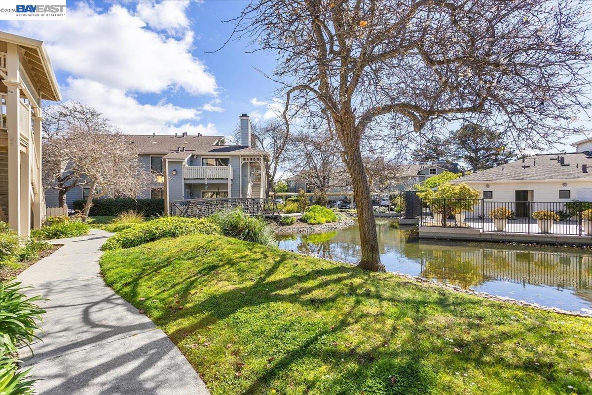 Detail Gallery Image 34 of 60 For 130 Lakeshore Ct, Richmond,  CA 94804 - 1 Beds | 1 Baths