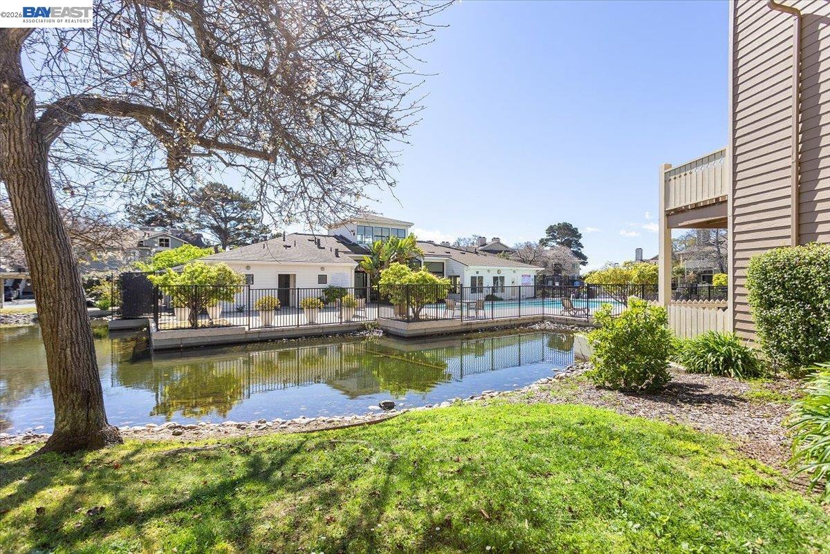 Detail Gallery Image 35 of 60 For 130 Lakeshore Ct, Richmond,  CA 94804 - 1 Beds | 1 Baths