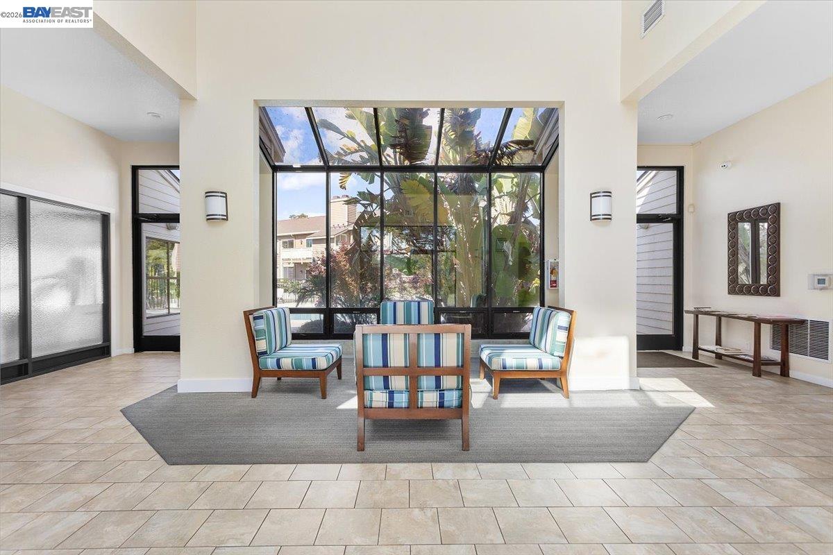 Detail Gallery Image 39 of 60 For 130 Lakeshore Ct, Richmond,  CA 94804 - 1 Beds | 1 Baths