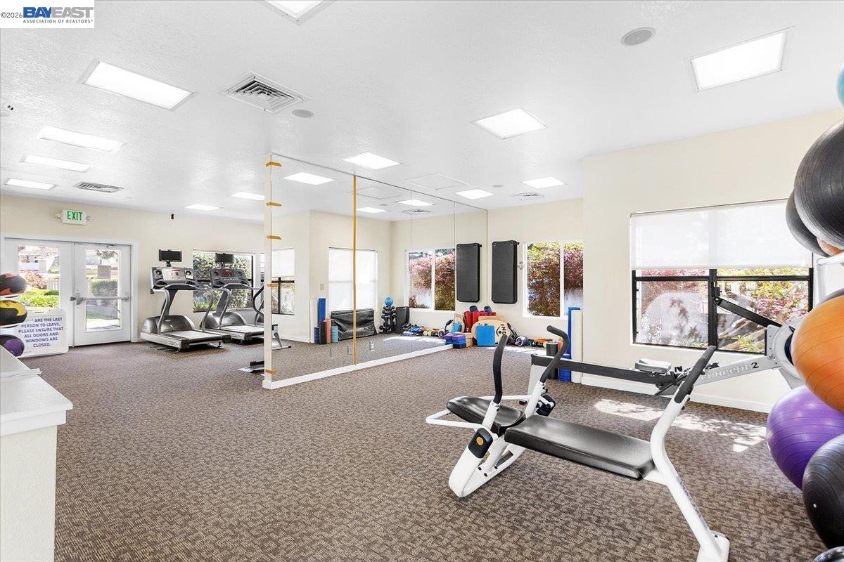 Detail Gallery Image 40 of 60 For 130 Lakeshore Ct, Richmond,  CA 94804 - 1 Beds | 1 Baths