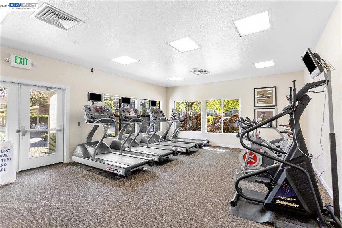 Detail Gallery Image 41 of 60 For 130 Lakeshore Ct, Richmond,  CA 94804 - 1 Beds | 1 Baths