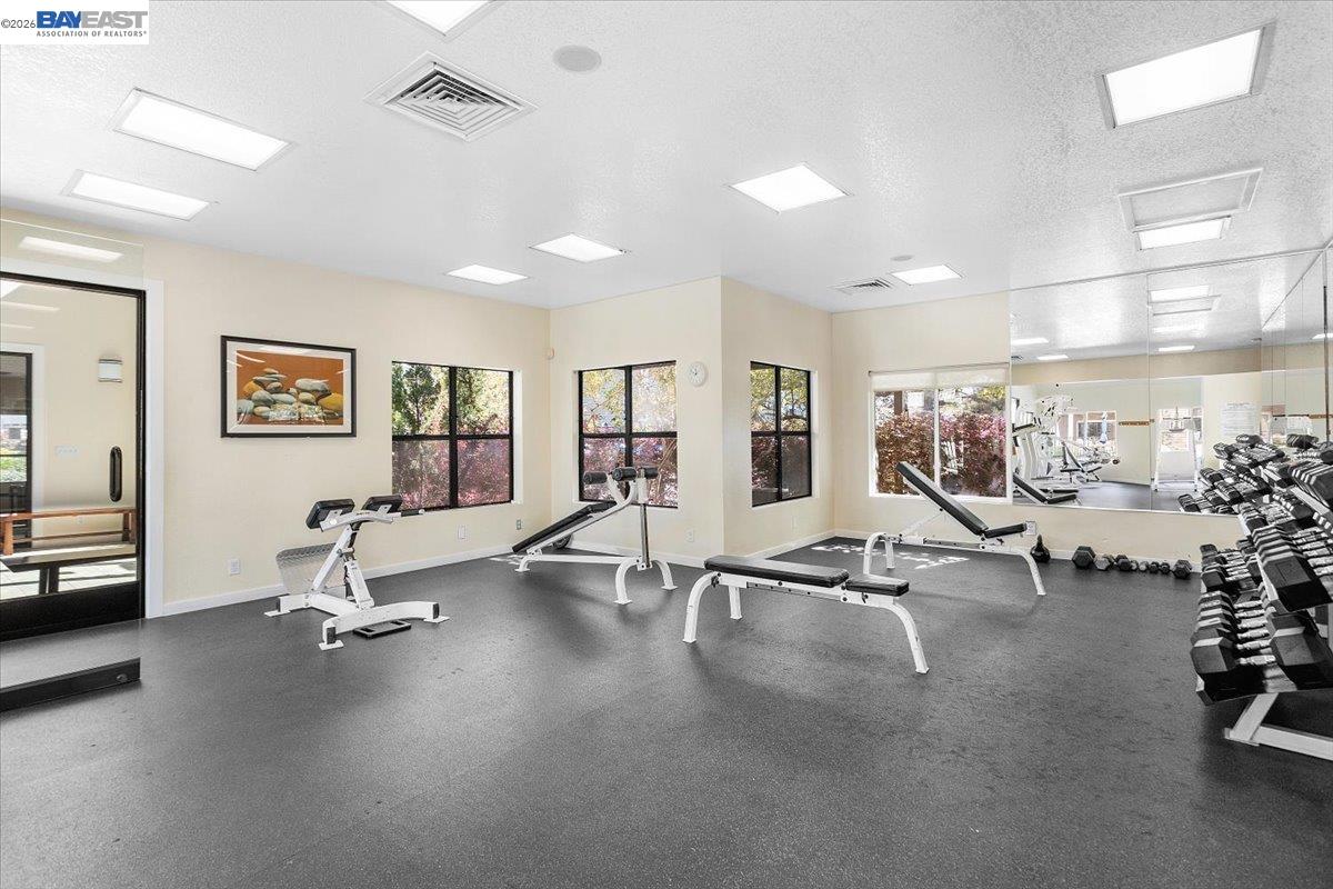 Detail Gallery Image 42 of 60 For 130 Lakeshore Ct, Richmond,  CA 94804 - 1 Beds | 1 Baths