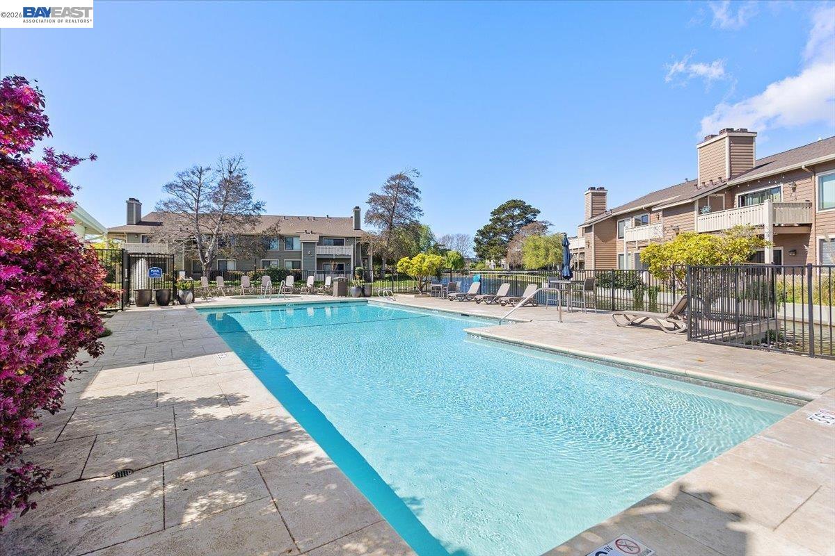 Detail Gallery Image 44 of 60 For 130 Lakeshore Ct, Richmond,  CA 94804 - 1 Beds | 1 Baths