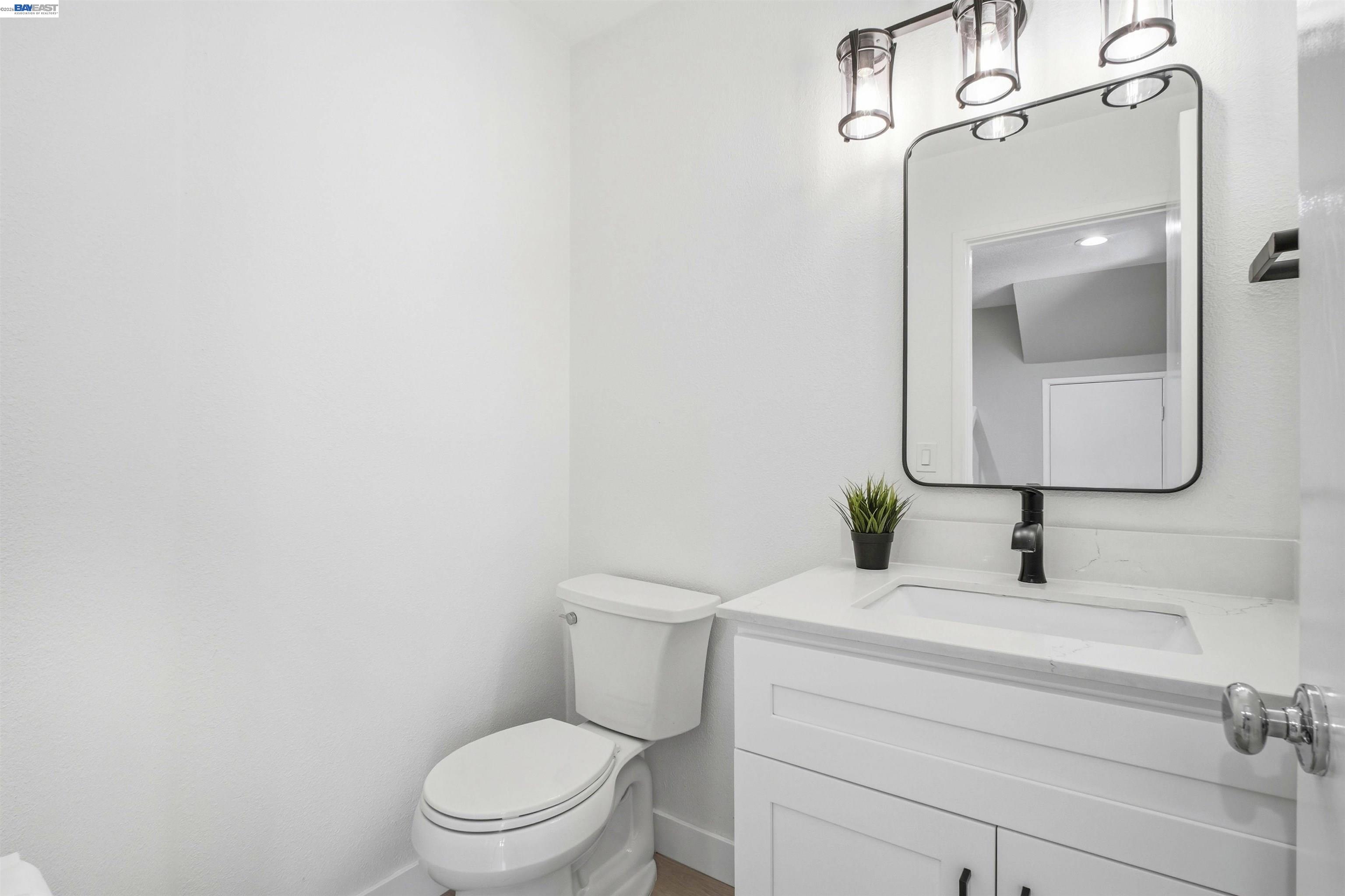 Detail Gallery Image 19 of 39 For 3867 Burton Cmn, Fremont,  CA 94536 - 2 Beds | 2/1 Baths