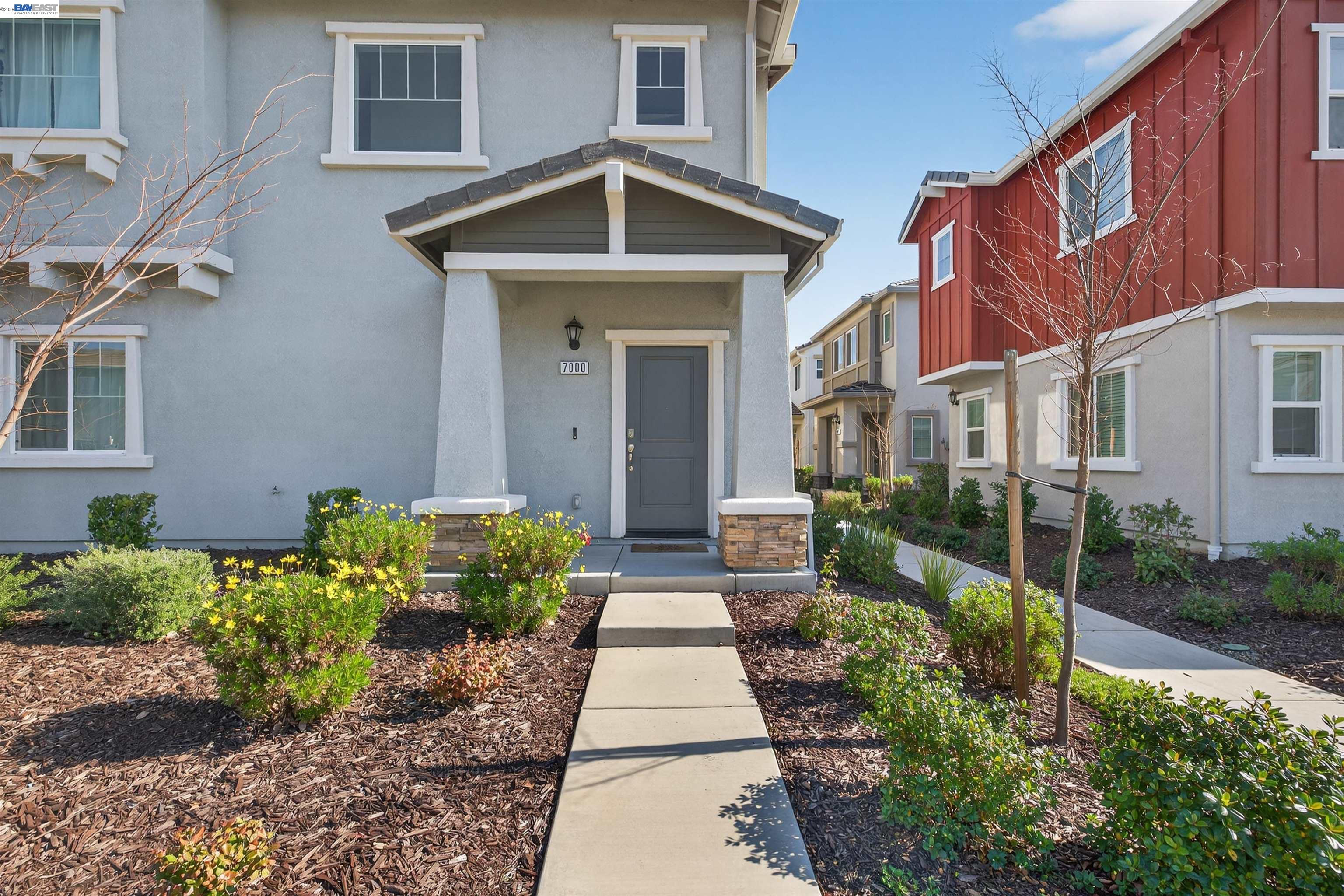 Detail Gallery Image 2 of 45 For 7000 Santa Venetia Pl, Roseville,  CA 95747 - 3 Beds | 2 Baths