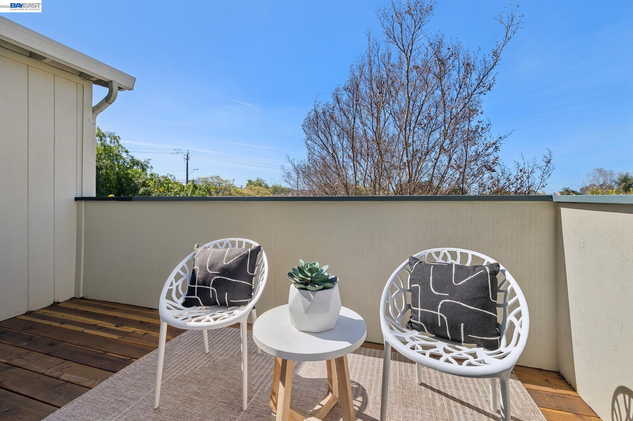 Detail Gallery Image 11 of 32 For 27796 Vasona Ct #2,  Hayward,  CA 94544 - 1 Beds | 1/1 Baths