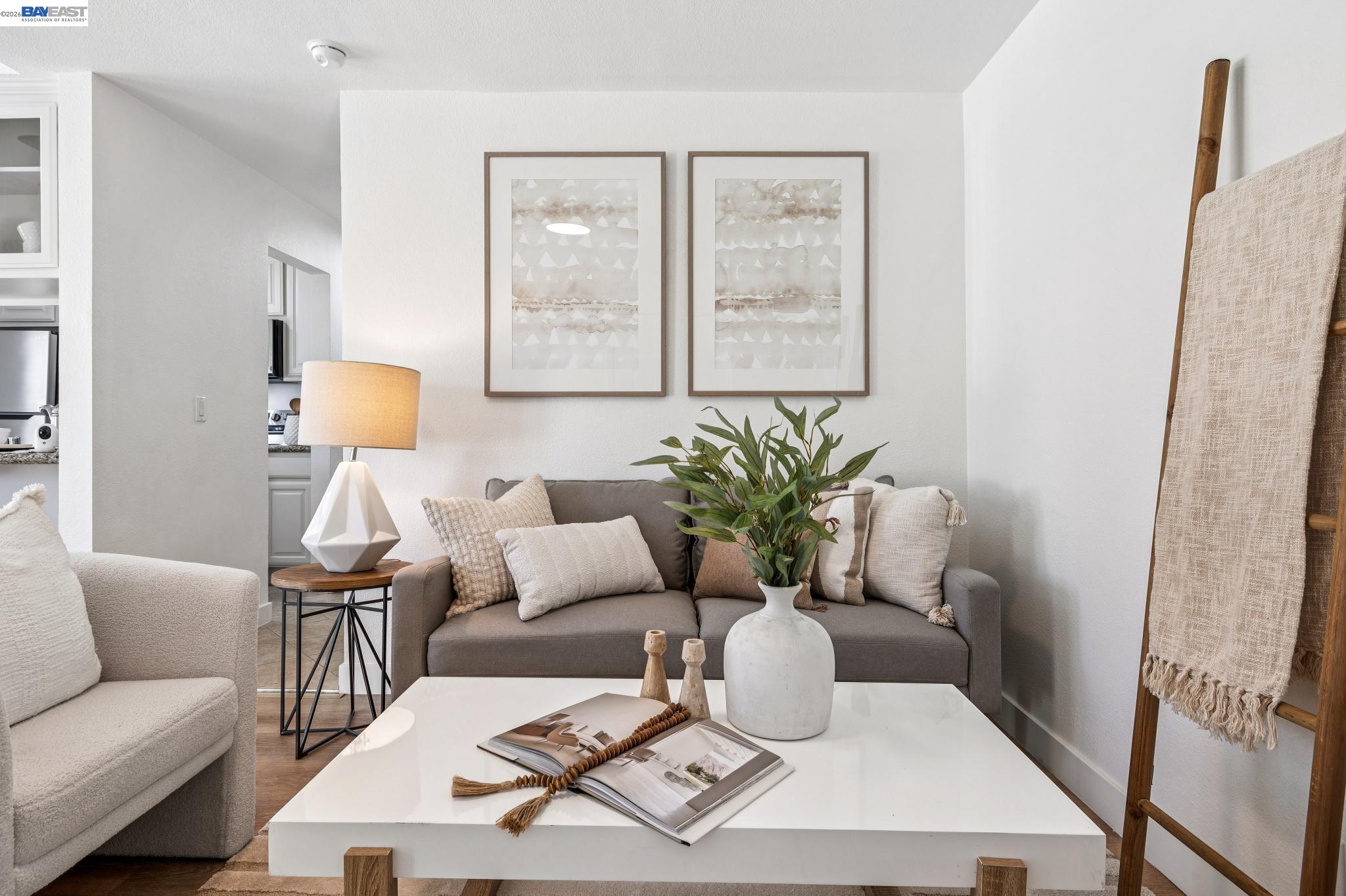 Detail Gallery Image 4 of 32 For 27796 Vasona Ct #2,  Hayward,  CA 94544 - 1 Beds | 1/1 Baths