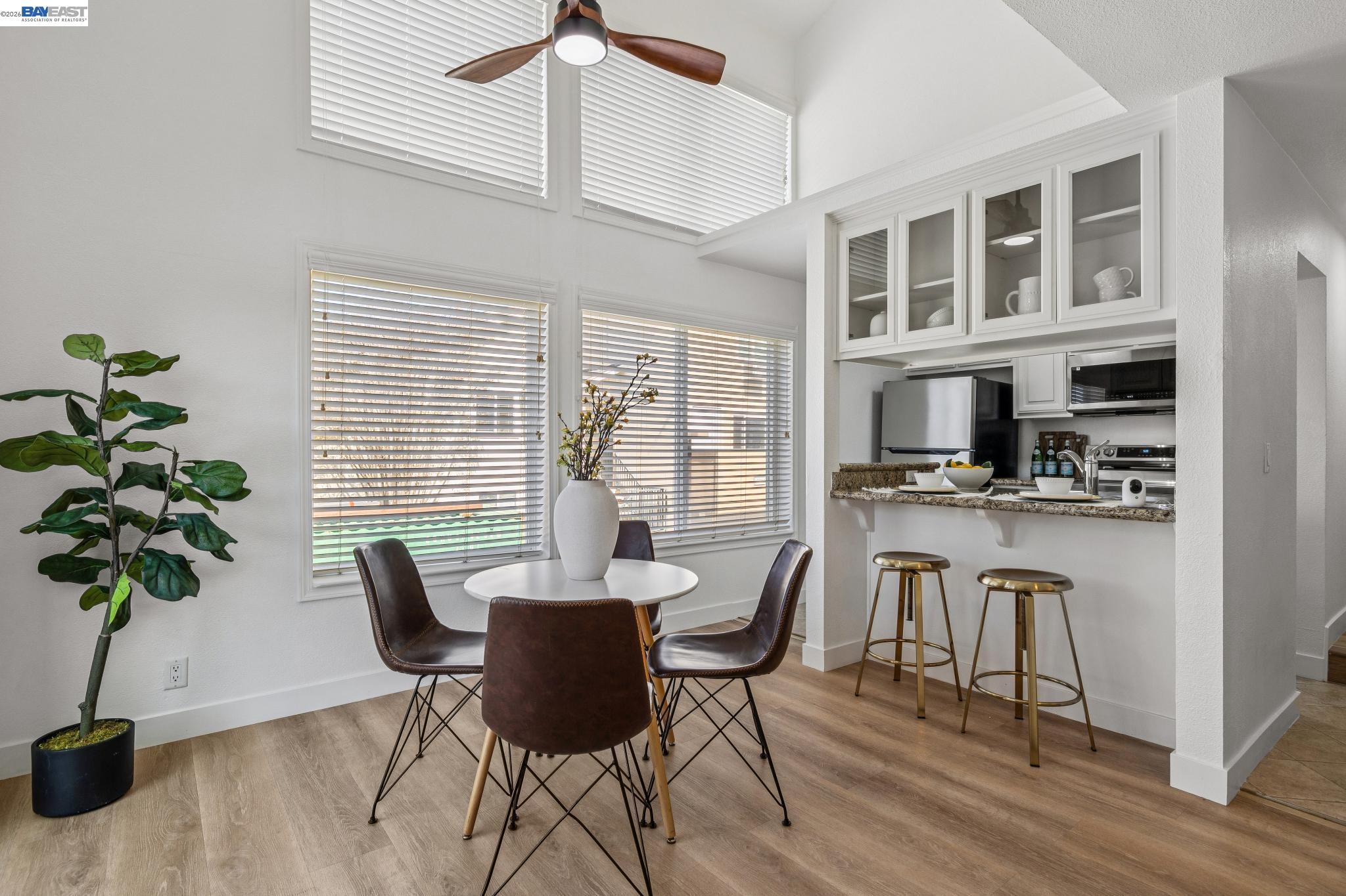 Detail Gallery Image 7 of 32 For 27796 Vasona Ct #2,  Hayward,  CA 94544 - 1 Beds | 1/1 Baths