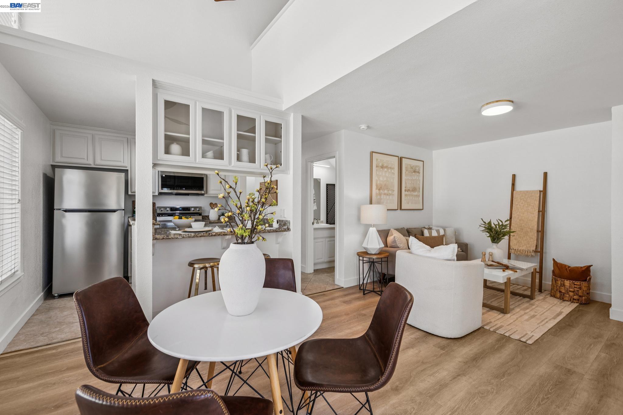 Detail Gallery Image 9 of 32 For 27796 Vasona Ct #2,  Hayward,  CA 94544 - 1 Beds | 1/1 Baths