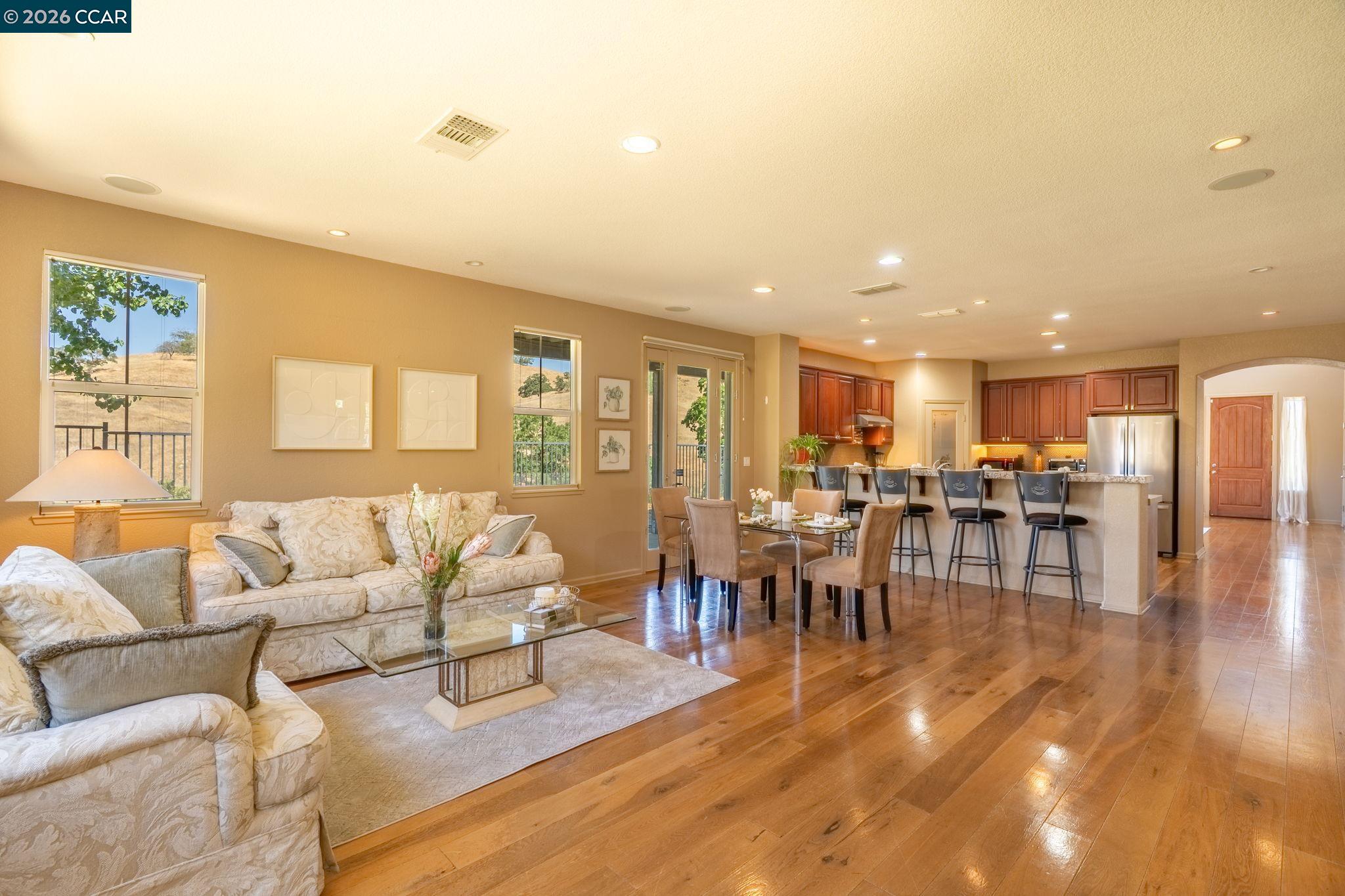 Detail Gallery Image 11 of 40 For 9028 Tee Box Ct, Patterson,  CA 95363 - 4 Beds | 3/1 Baths