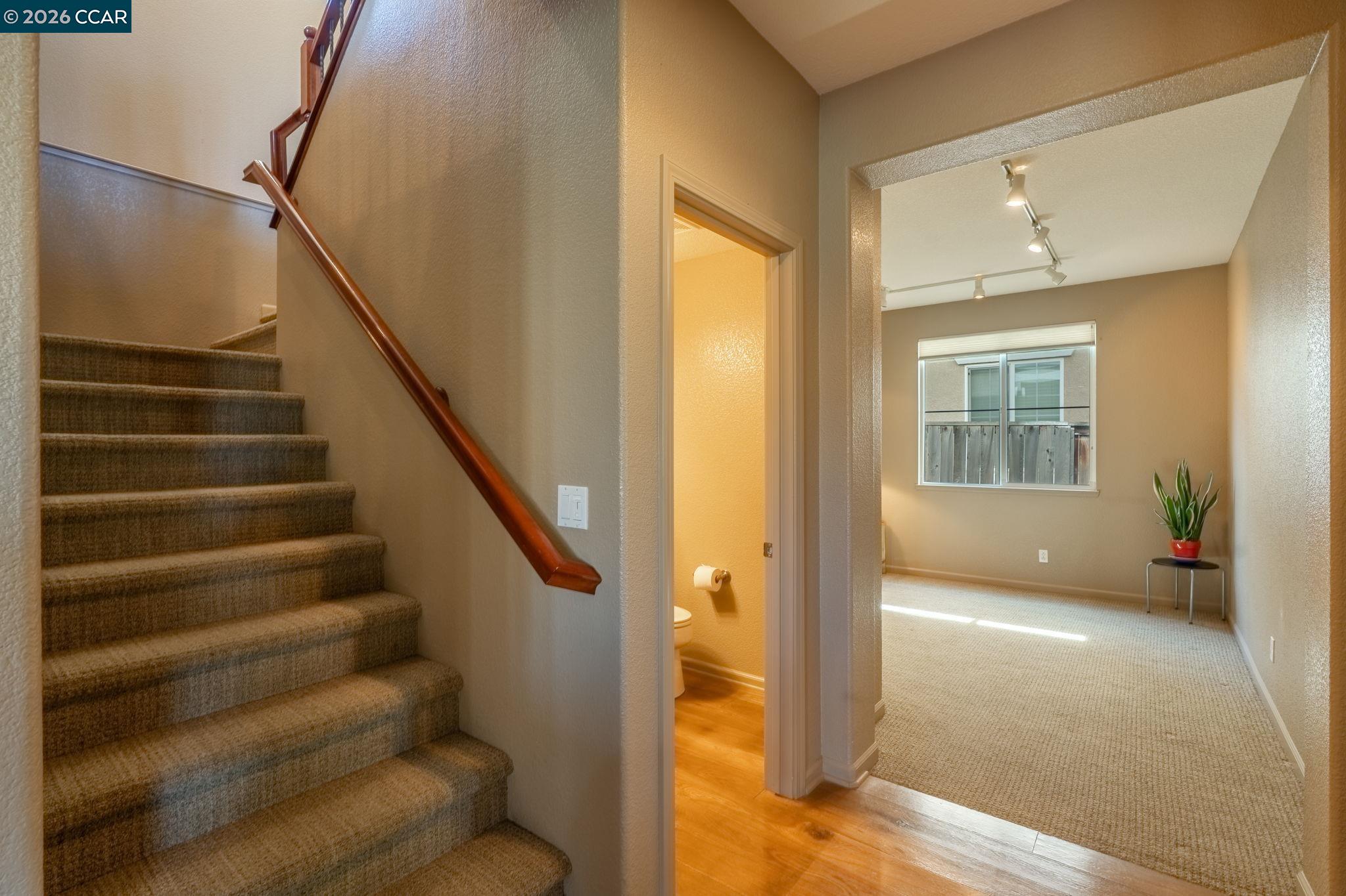 Detail Gallery Image 12 of 40 For 9028 Tee Box Ct, Patterson,  CA 95363 - 4 Beds | 3/1 Baths