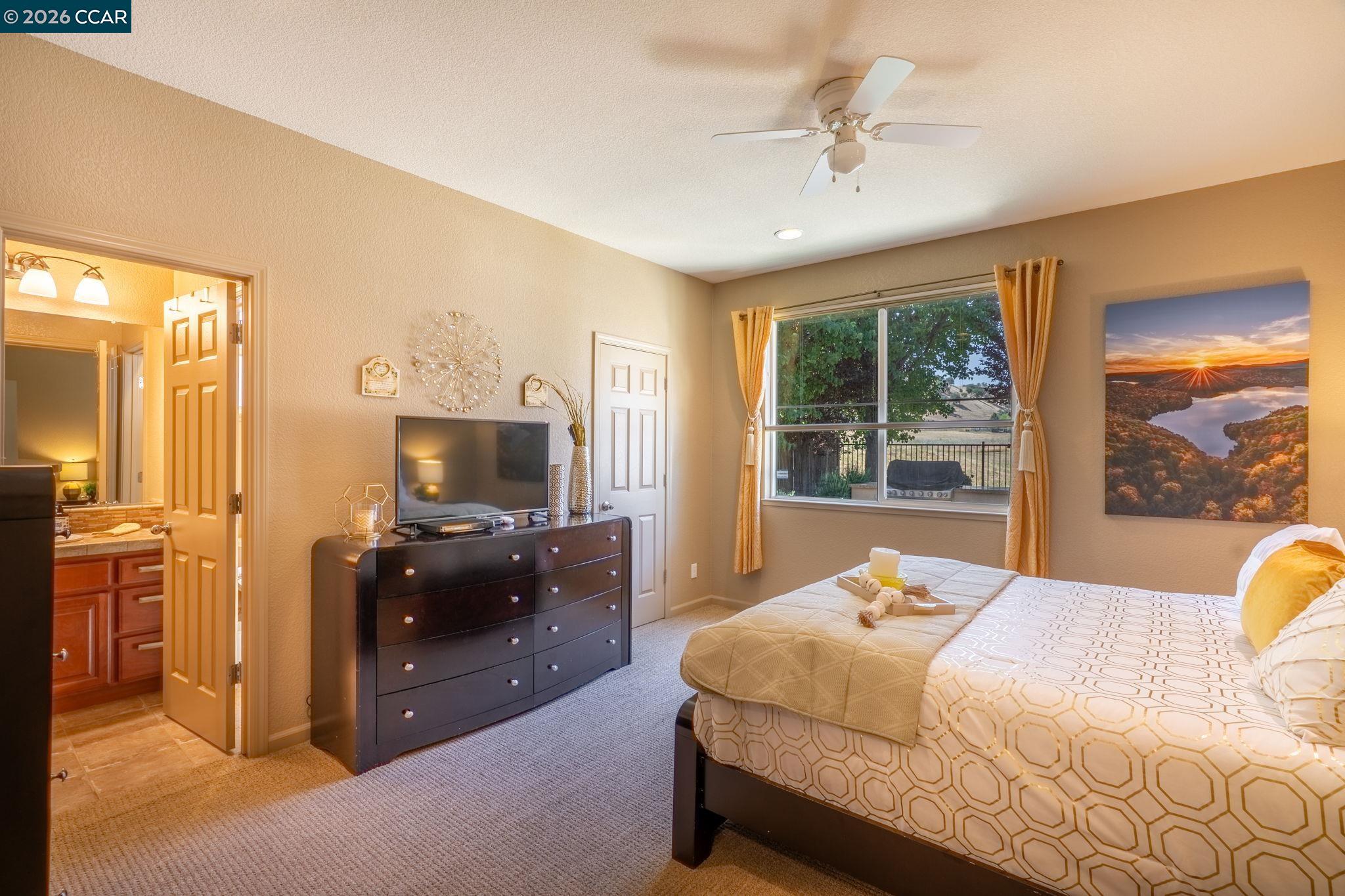 Detail Gallery Image 16 of 40 For 9028 Tee Box Ct, Patterson,  CA 95363 - 4 Beds | 3/1 Baths