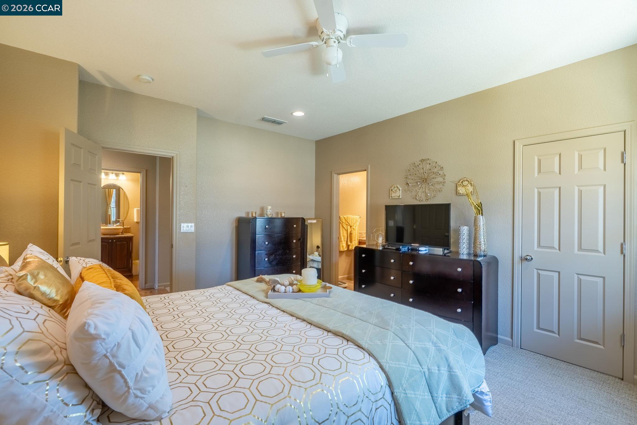 Detail Gallery Image 17 of 40 For 9028 Tee Box Ct, Patterson,  CA 95363 - 4 Beds | 3/1 Baths