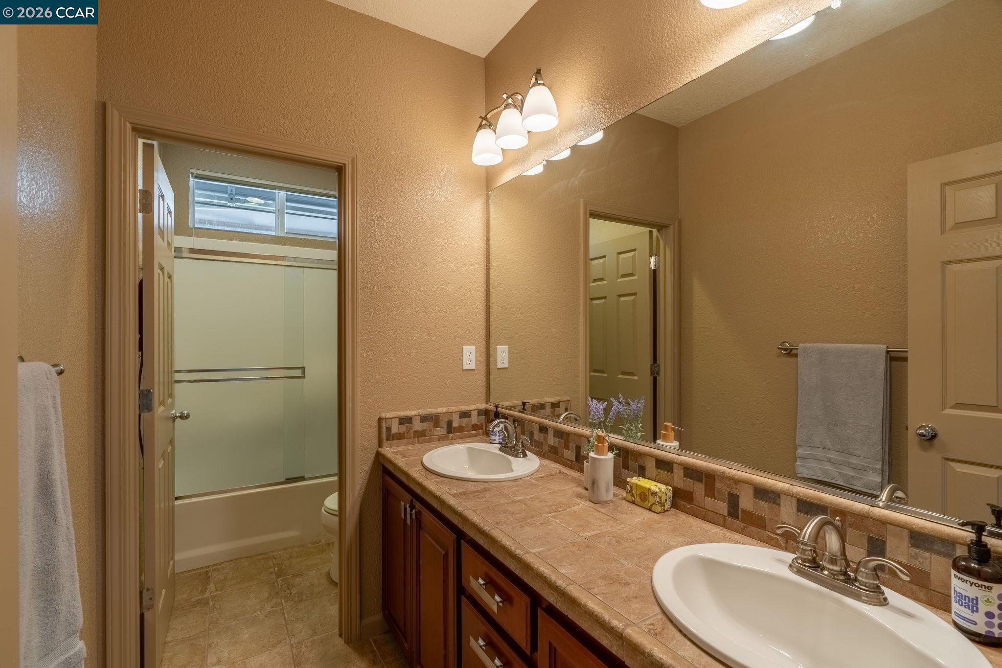 Detail Gallery Image 21 of 40 For 9028 Tee Box Ct, Patterson,  CA 95363 - 4 Beds | 3/1 Baths