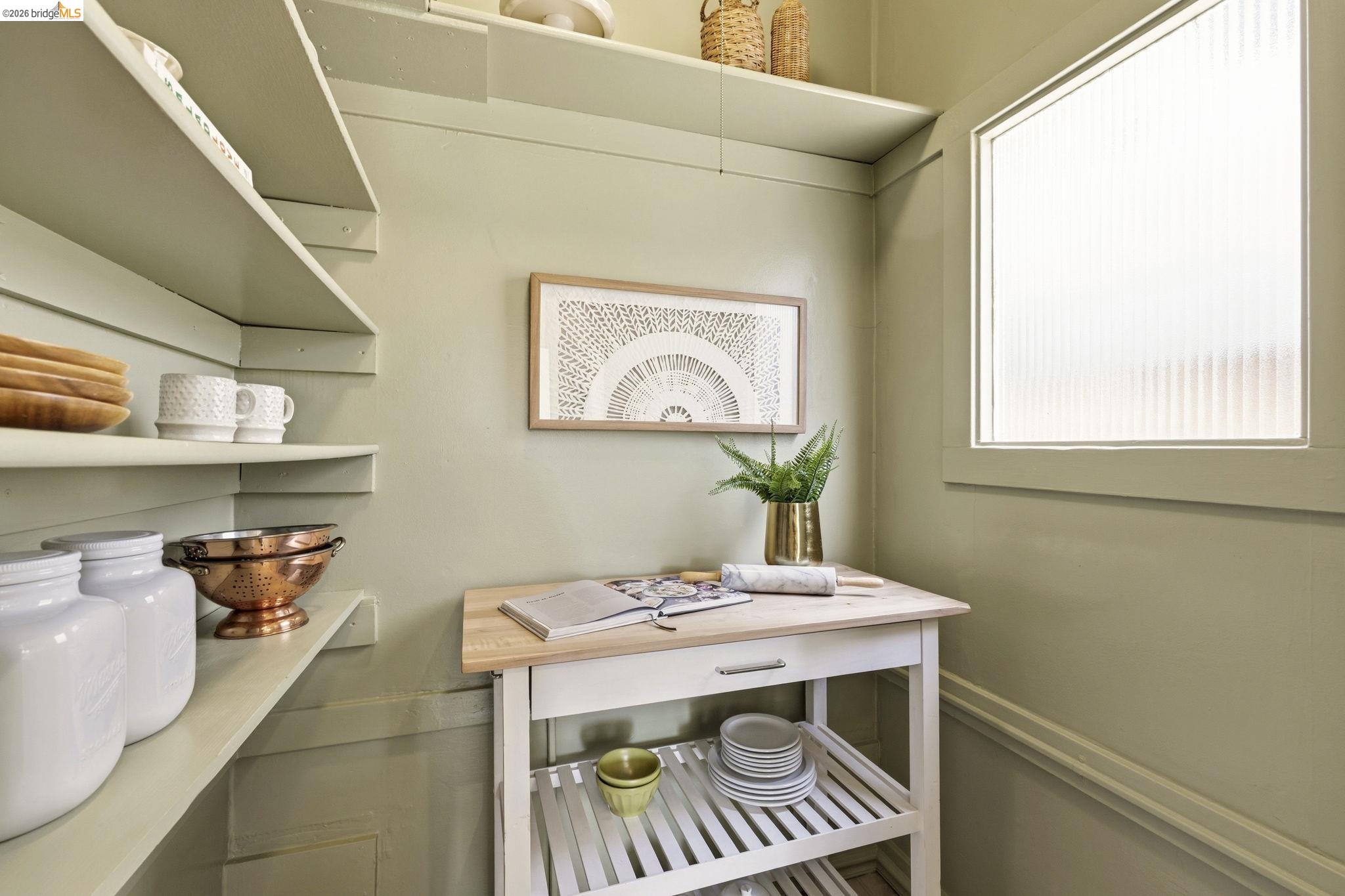 Detail Gallery Image 20 of 36 For 64 Ramona Ave., Oakland,  CA 94611 - 2 Beds | 1 Baths