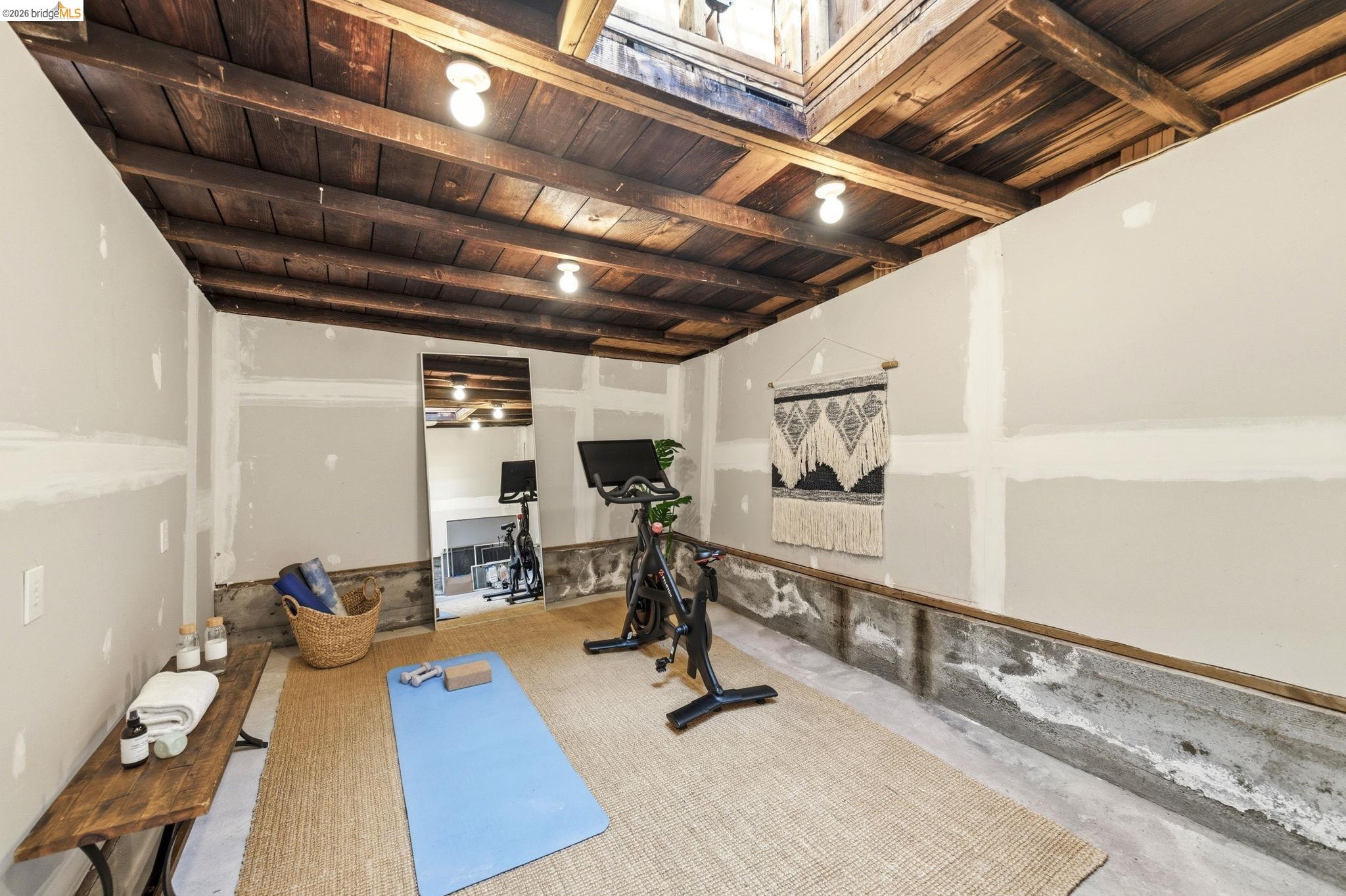 Detail Gallery Image 33 of 36 For 64 Ramona Ave., Oakland,  CA 94611 - 2 Beds | 1 Baths