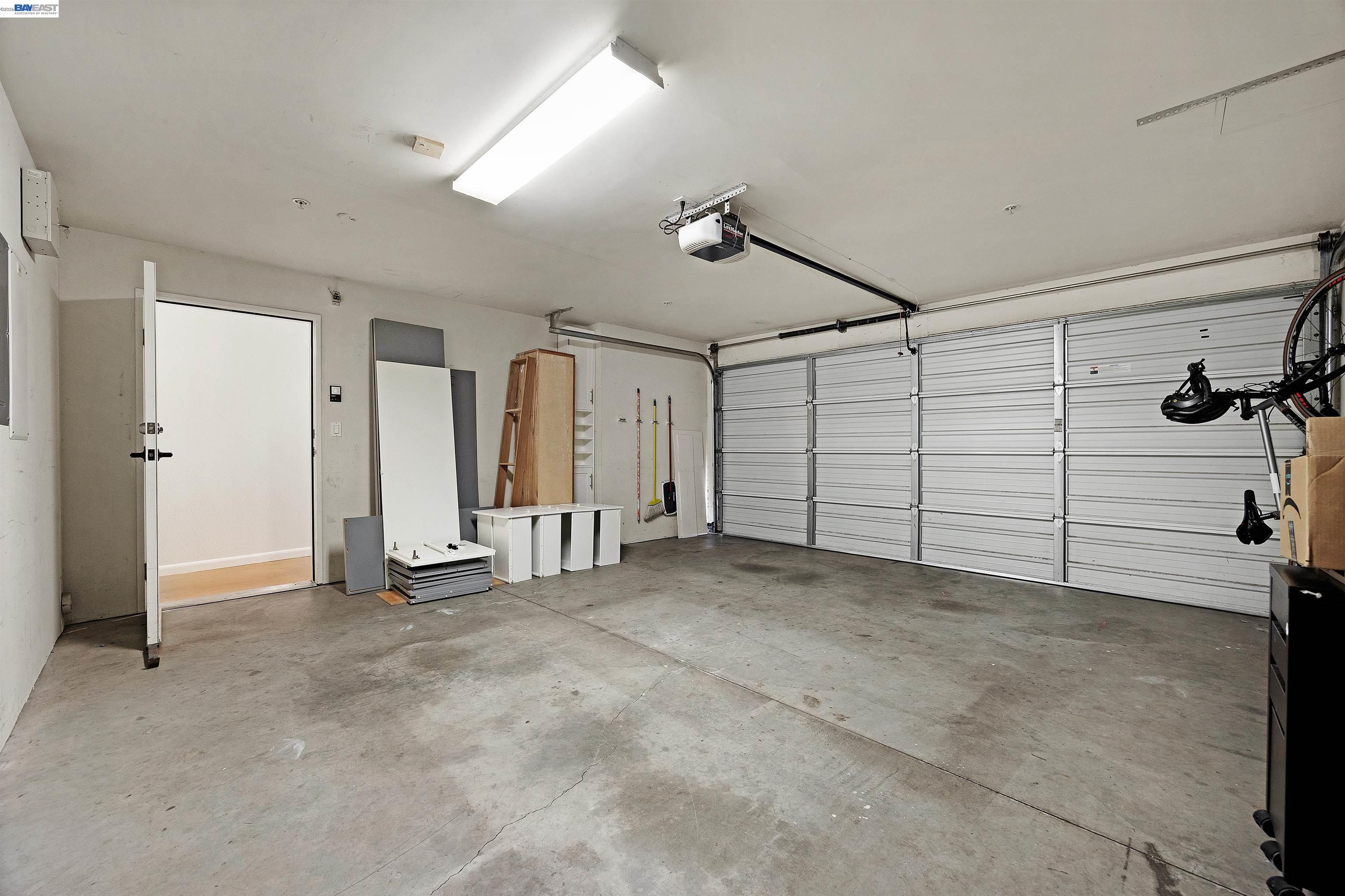 Photo #5: 41126795 Listing: Photo #5