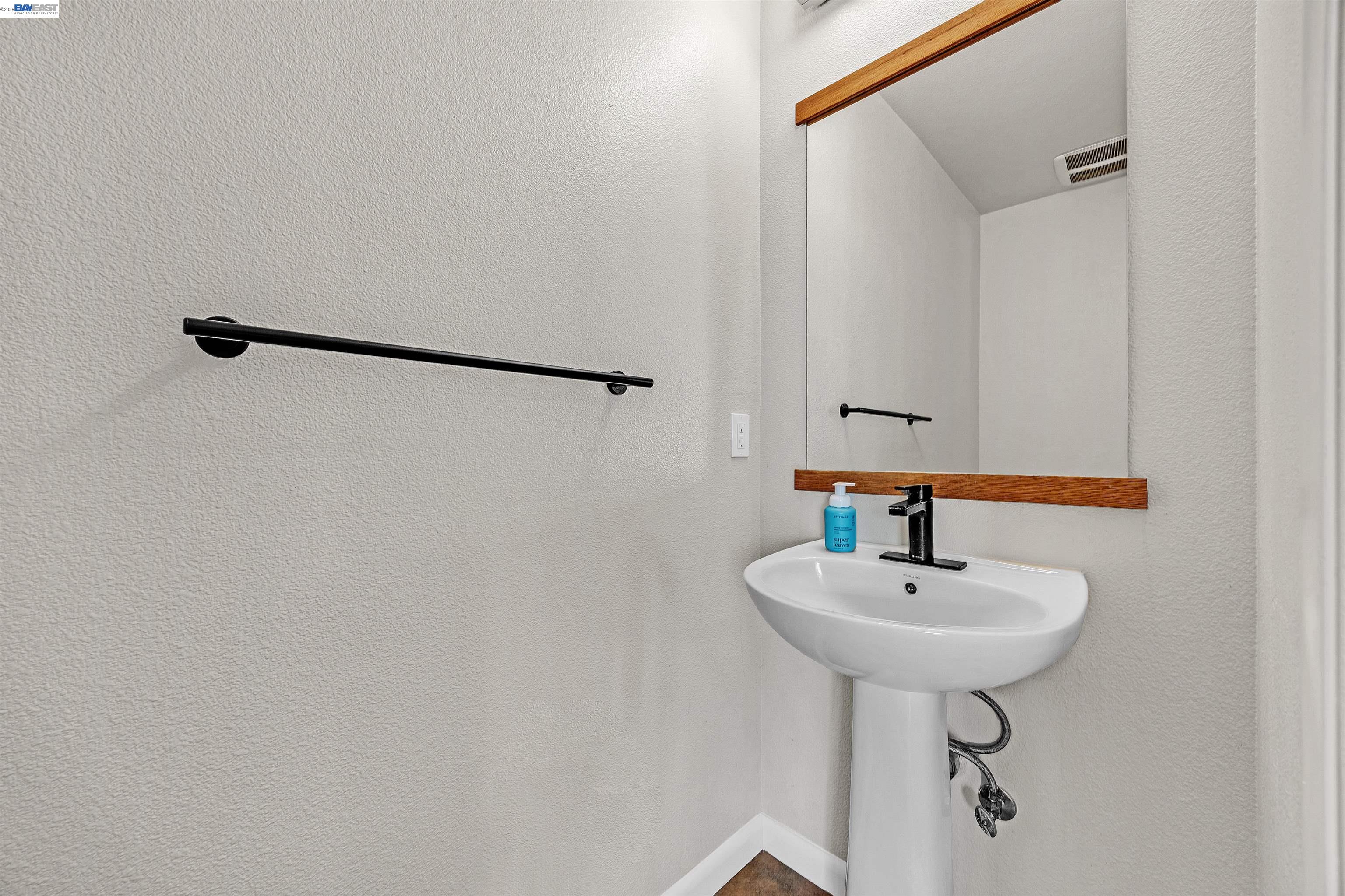 Photo #9: 41126795 Listing: Photo #9