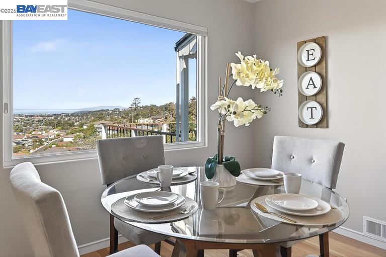 Detail Gallery Image 11 of 34 For 2515 Alva Ave, El Cerrito,  CA 94530 - 2 Beds | 1/1 Baths