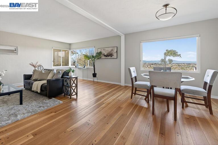 Detail Gallery Image 5 of 34 For 2515 Alva Ave, El Cerrito,  CA 94530 - 2 Beds | 1/1 Baths