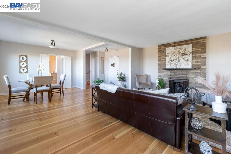 Detail Gallery Image 9 of 34 For 2515 Alva Ave, El Cerrito,  CA 94530 - 2 Beds | 1/1 Baths