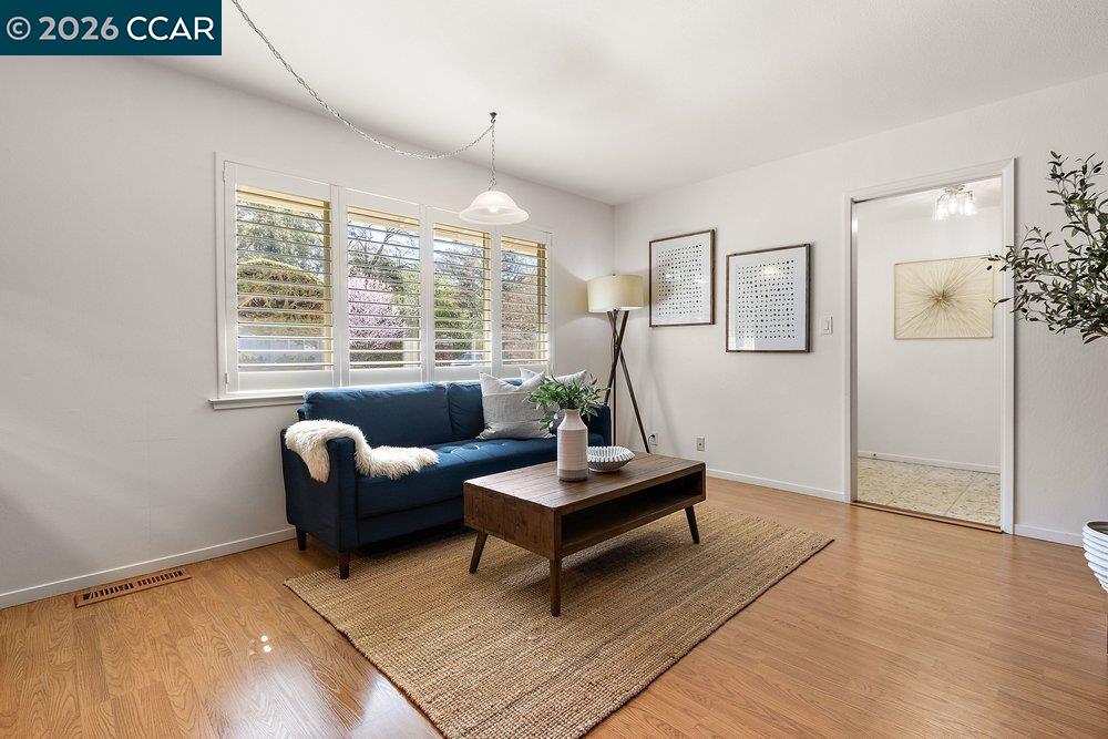 Detail Gallery Image 13 of 31 For 32 Lancaster Ct, Walnut Creek,  CA 94595 - 3 Beds | 2 Baths