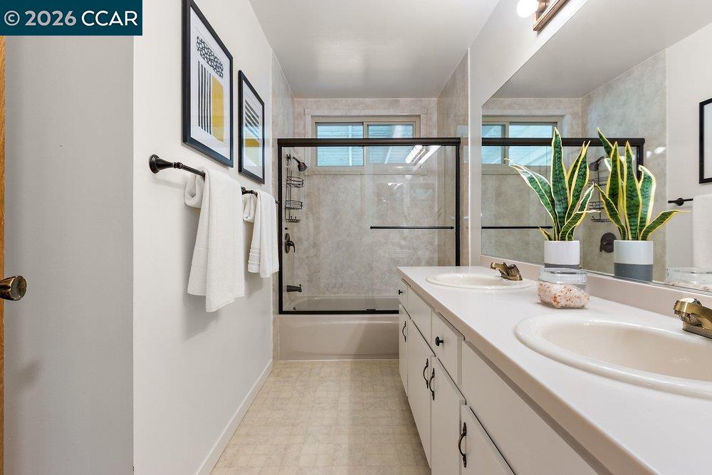 Detail Gallery Image 22 of 31 For 32 Lancaster Ct, Walnut Creek,  CA 94595 - 3 Beds | 2 Baths