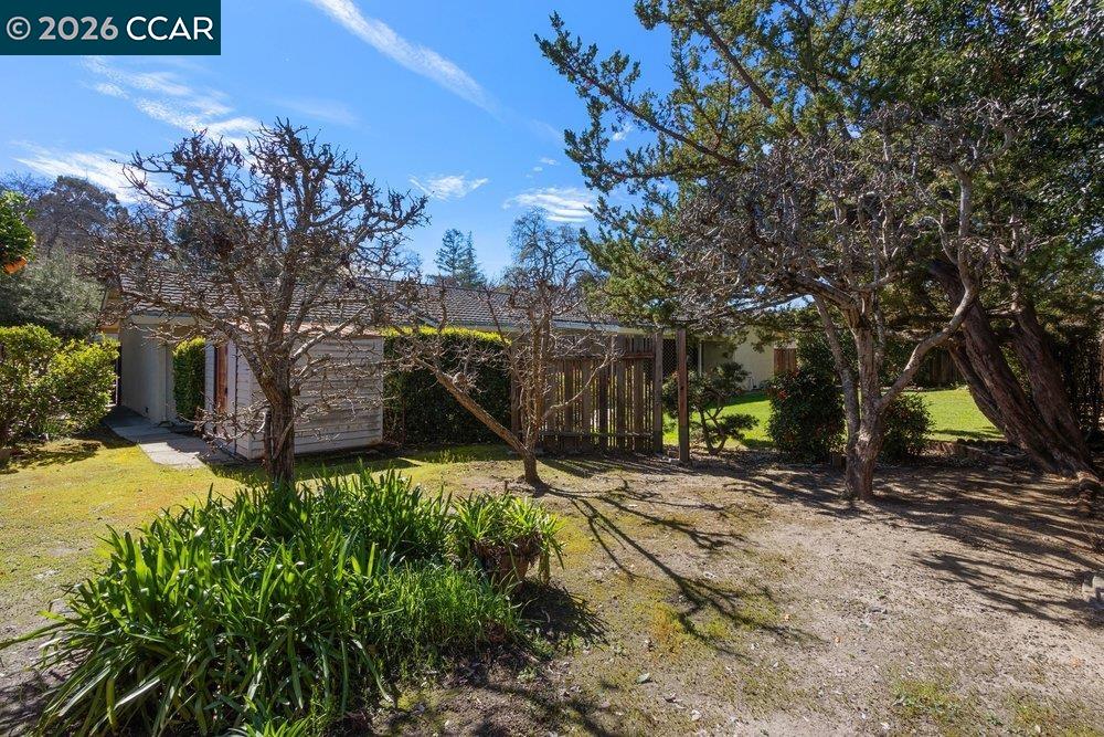 Detail Gallery Image 29 of 31 For 32 Lancaster Ct, Walnut Creek,  CA 94595 - 3 Beds | 2 Baths