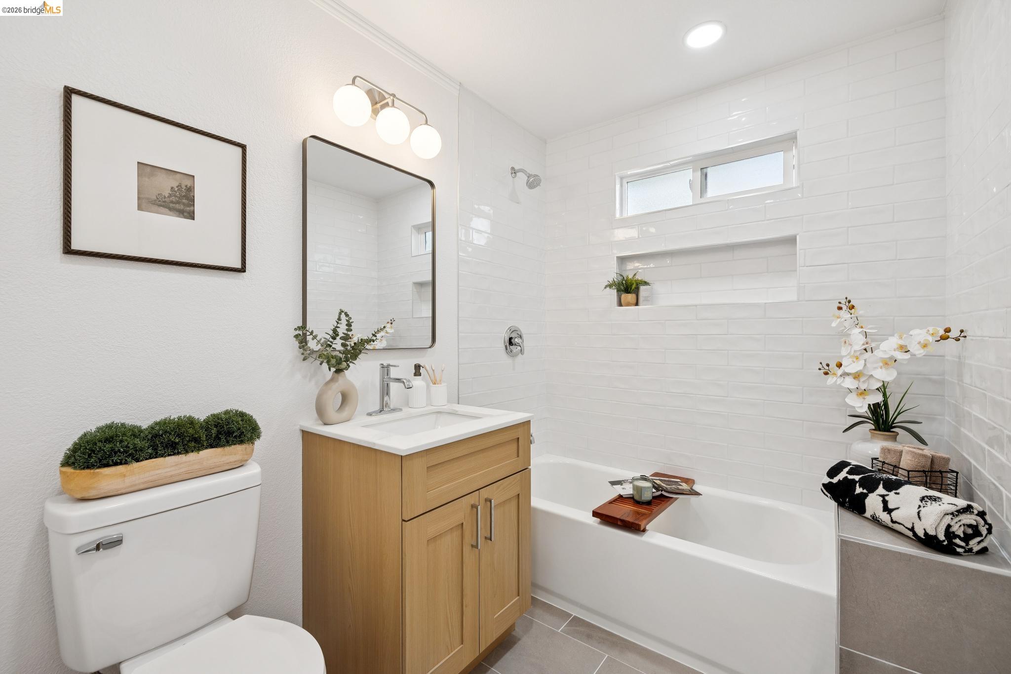 Detail Gallery Image 26 of 45 For 3994 Newcastle Rd, Concord,  CA 94519 - 3 Beds | 2 Baths