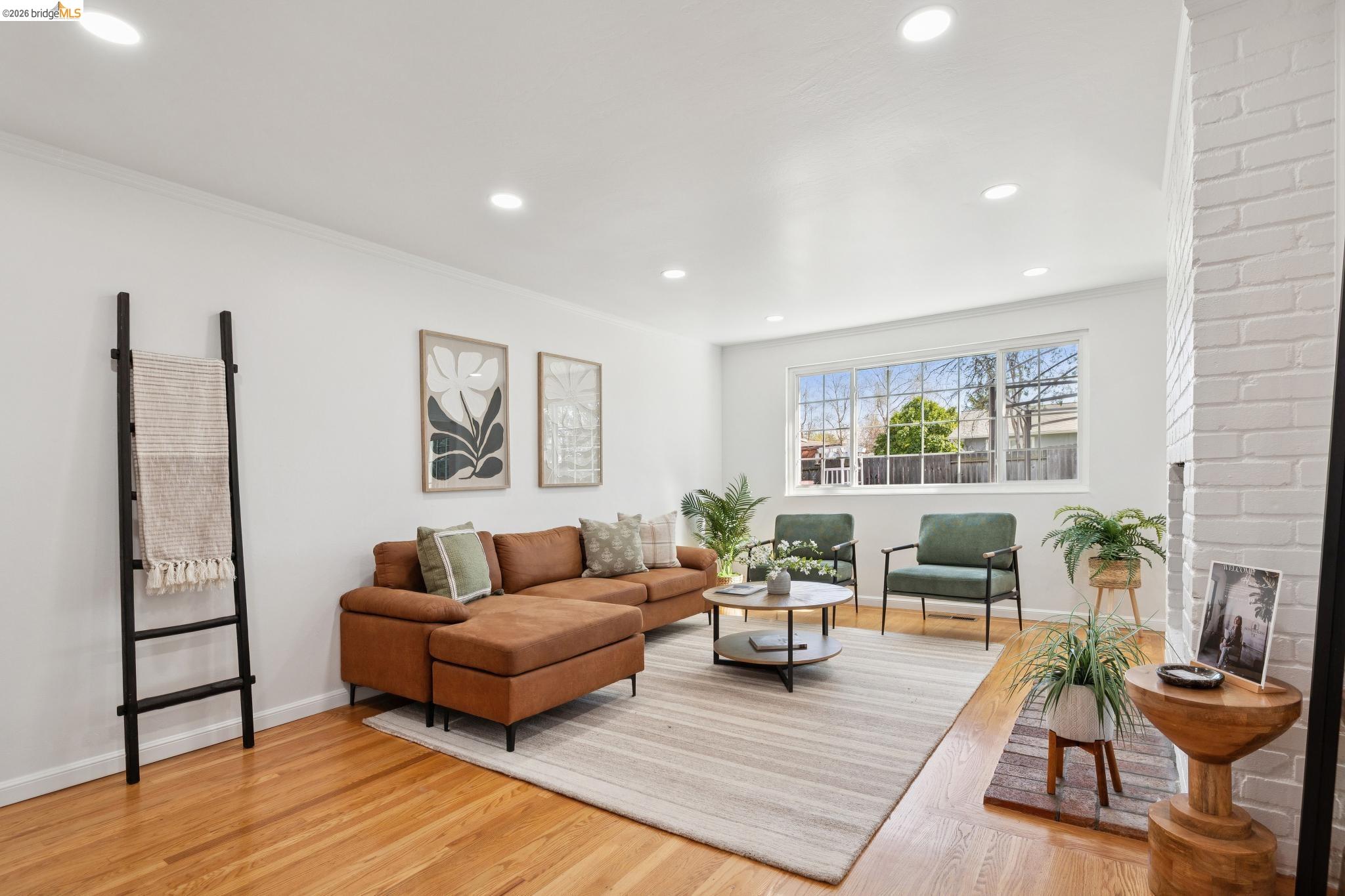 Detail Gallery Image 5 of 45 For 3994 Newcastle Rd, Concord,  CA 94519 - 3 Beds | 2 Baths