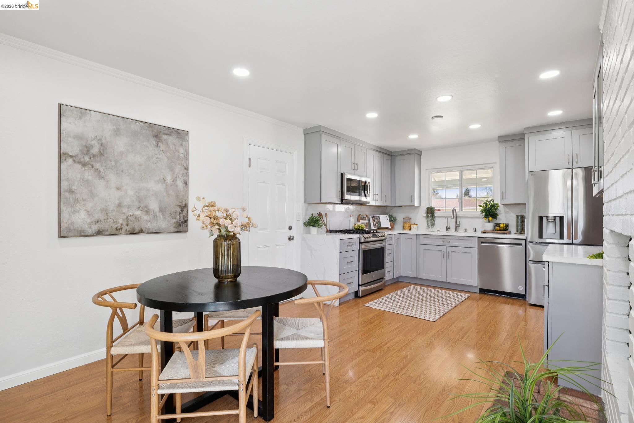 Detail Gallery Image 10 of 45 For 3994 Newcastle Rd, Concord,  CA 94519 - 3 Beds | 2 Baths