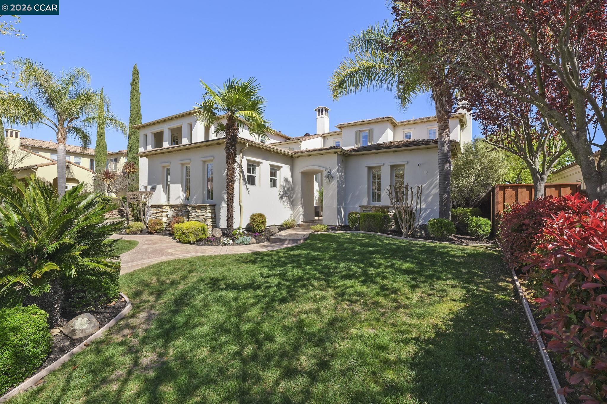 Detail Gallery Image 2 of 43 For 2000 Sorrelwood Ct, San Ramon,  CA 94582 - 5 Beds | 4/1 Baths