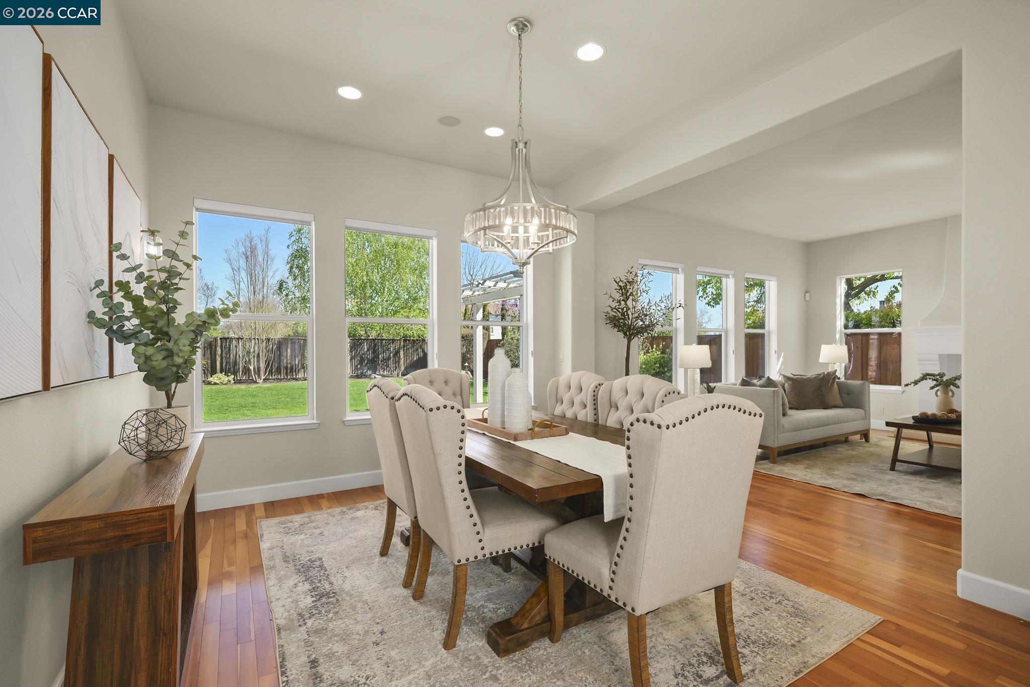 Detail Gallery Image 8 of 43 For 2000 Sorrelwood Ct, San Ramon,  CA 94582 - 5 Beds | 4/1 Baths