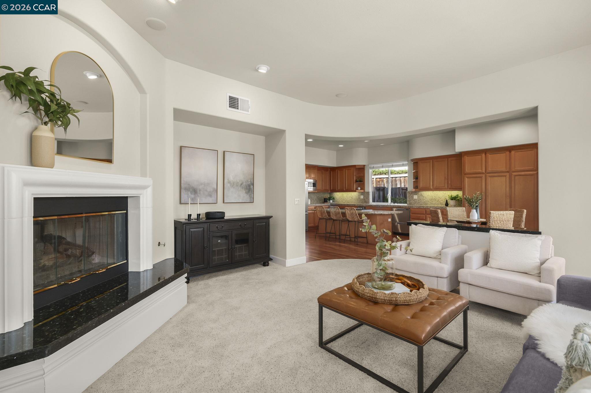 Detail Gallery Image 15 of 43 For 2000 Sorrelwood Ct, San Ramon,  CA 94582 - 5 Beds | 4/1 Baths