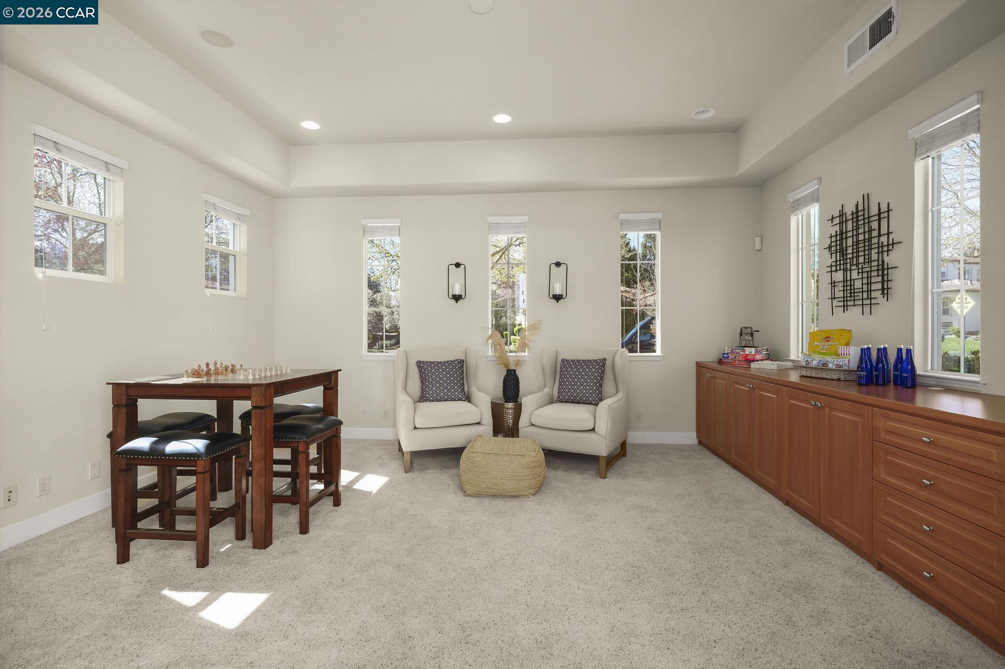 Detail Gallery Image 17 of 43 For 2000 Sorrelwood Ct, San Ramon,  CA 94582 - 5 Beds | 4/1 Baths